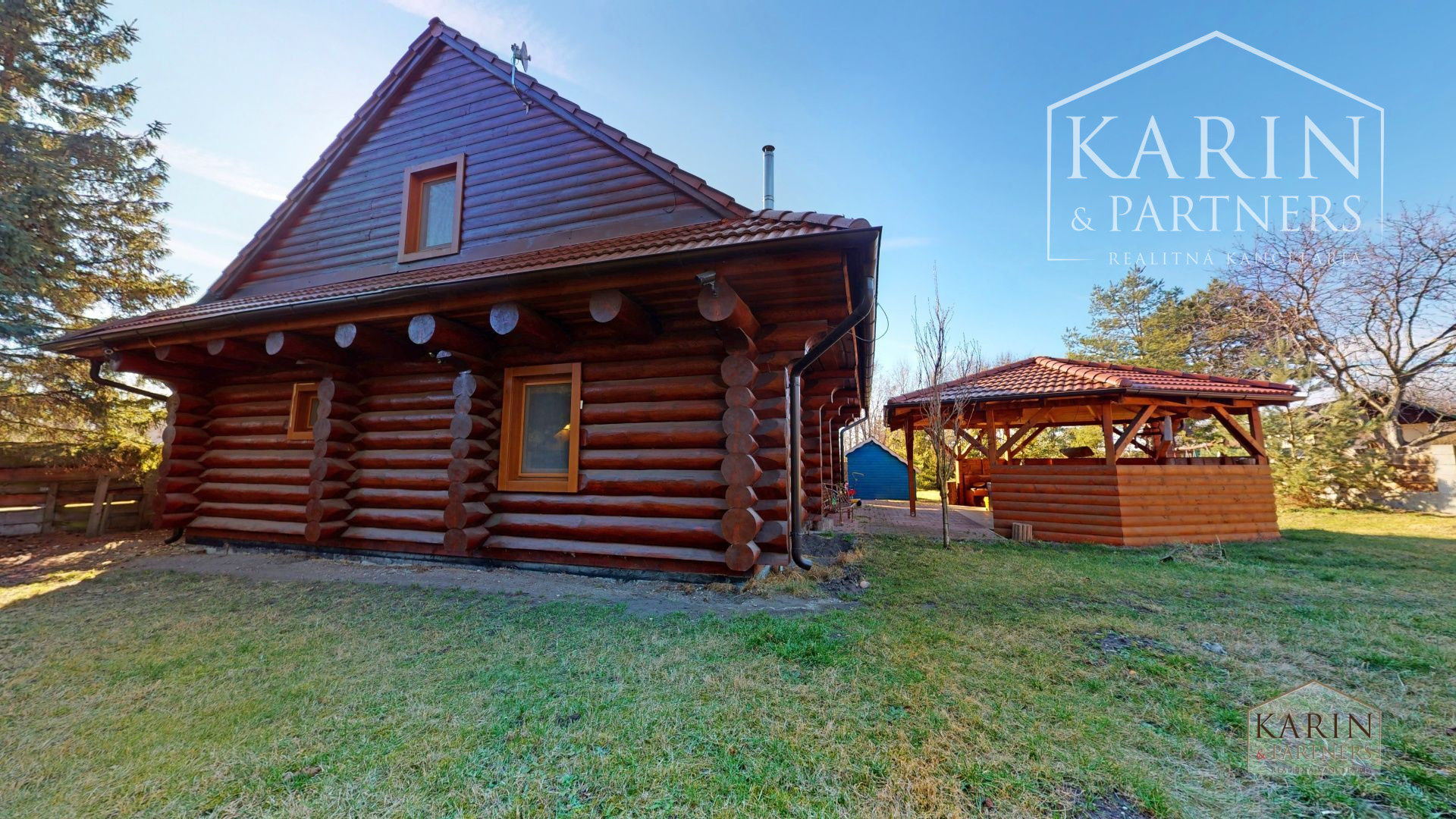 Predaj – Atraktívny zrubový rodinný dom s osobitou atmosférou - Devínska Nová Ves. BA IV- TOP PONUKA !