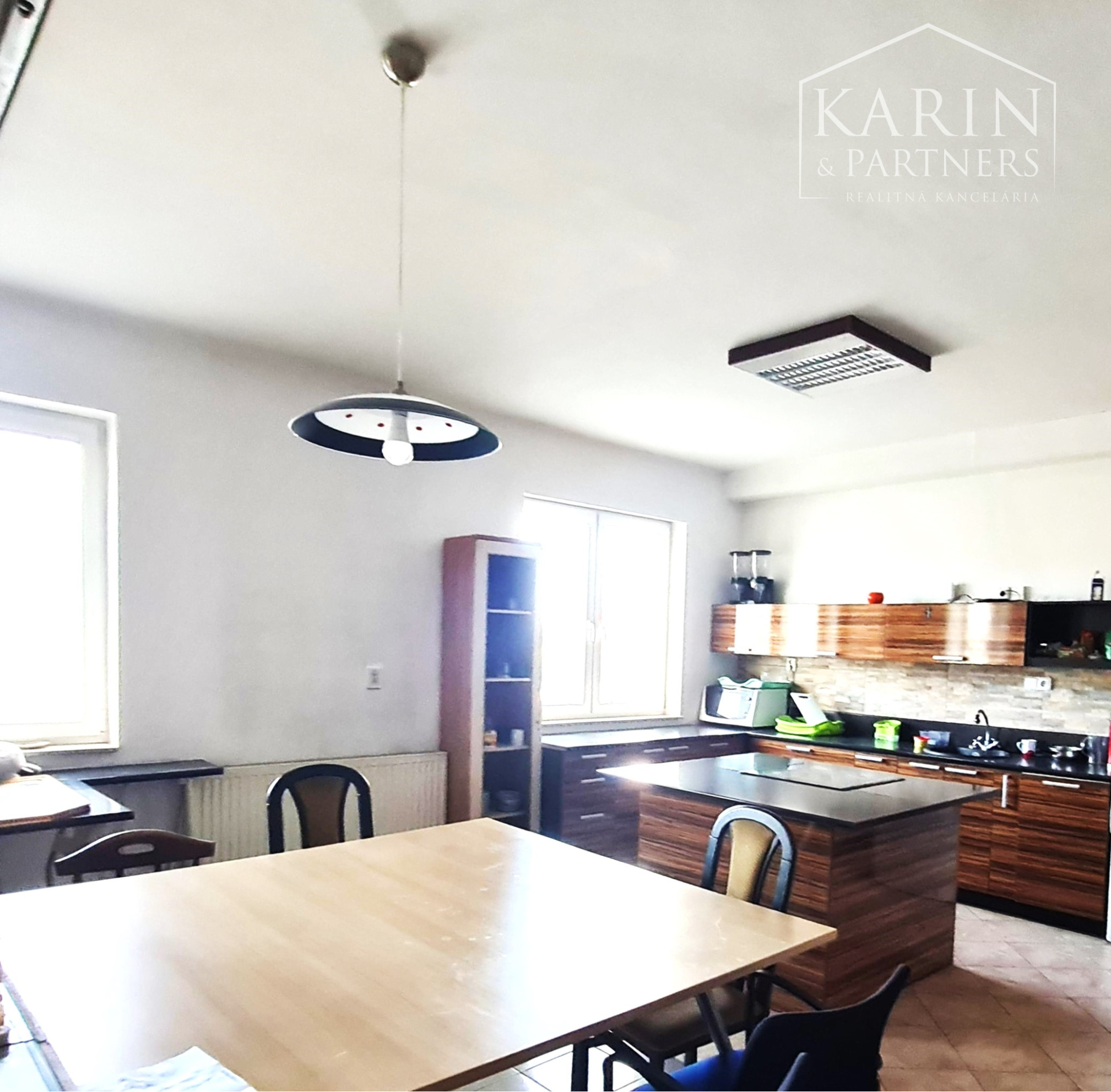 Predaj rodinný dom Dunakiliti - bývanie / podnikanie