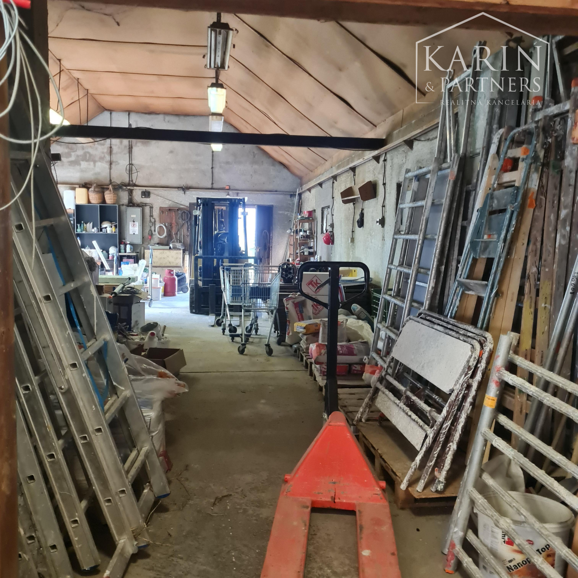 Predaj rodinný dom Dunakiliti - bývanie / podnikanie