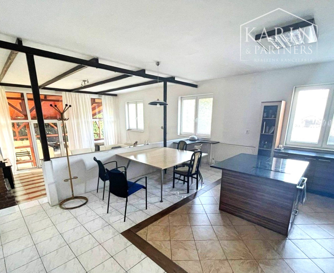 Predaj rodinný dom Dunakiliti - bývanie / podnikanie