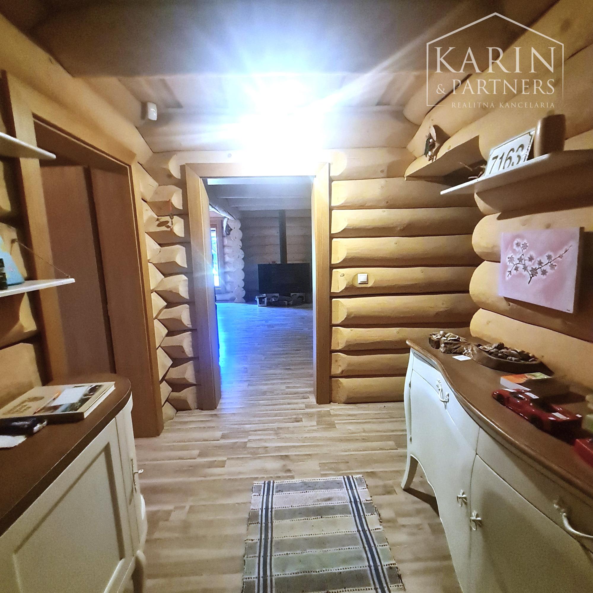 Predaj – Atraktívny zrubový rodinný dom s osobitou atmosférou - Devínska Nová Ves. BA IV- TOP PONUKA !