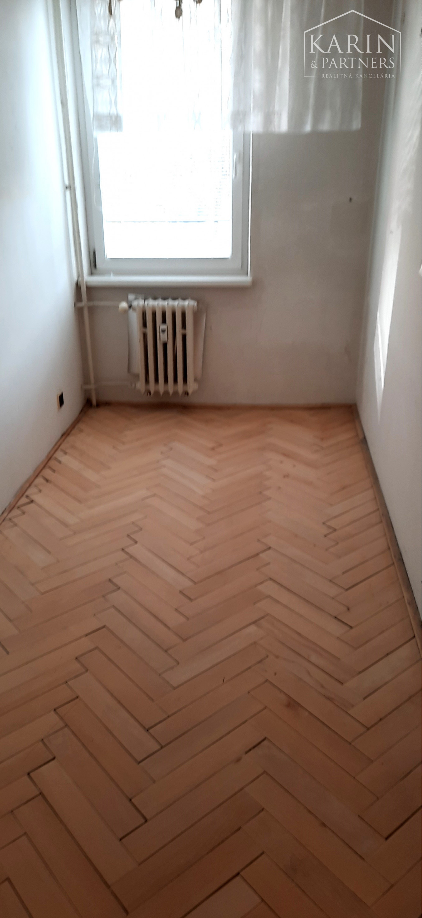 PREDANÝ ! EXKLUZÍVNE NA PREDAJ: 2,5 IZBOVÝ BYT NA PREROBENIE, 64,50 M2, UL. J.C. HRONSKÉHO - NOVÉ MESTO