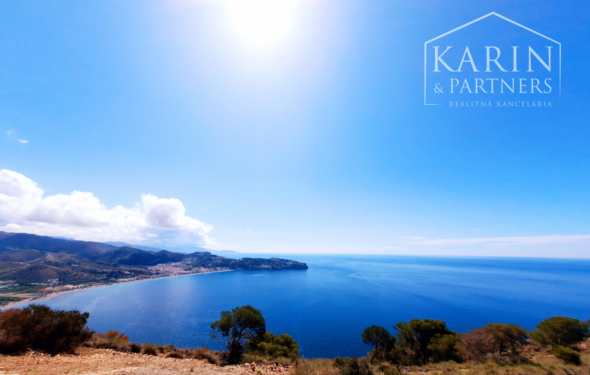 PREDAJ POZASTAVENÝ (PREBIEHA KOMPLETNÁ REKONŠTRUKCIA) : INVESTIČNÝ RODINNÝ DOM S TERASOU A VÝHĽADOM NA MORE – ŠPANIELSKO – LA HERRADURA