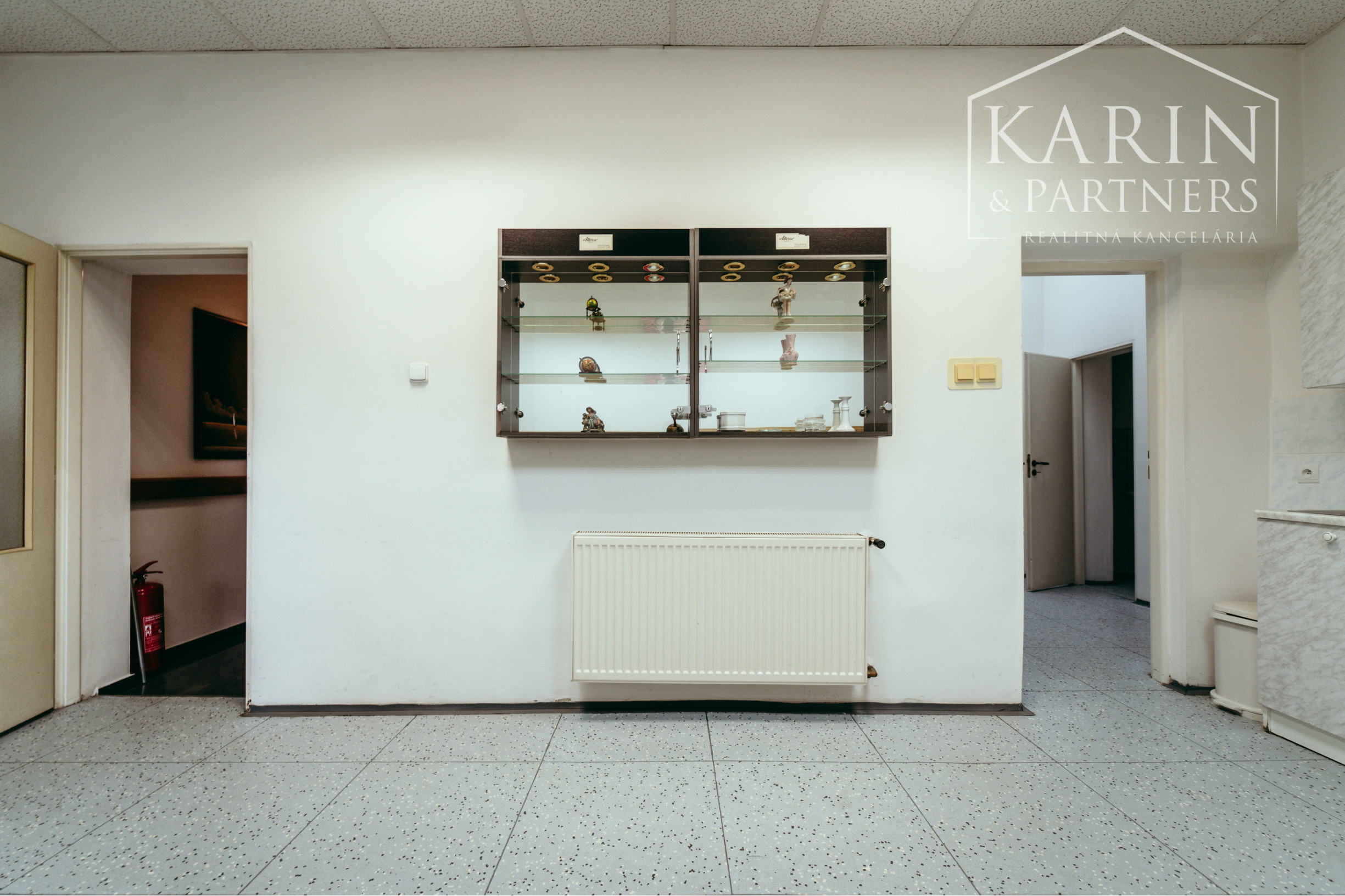 NA PREDAJ PODNIKATEĽSKÝ OBJEKT, HOLÍČ