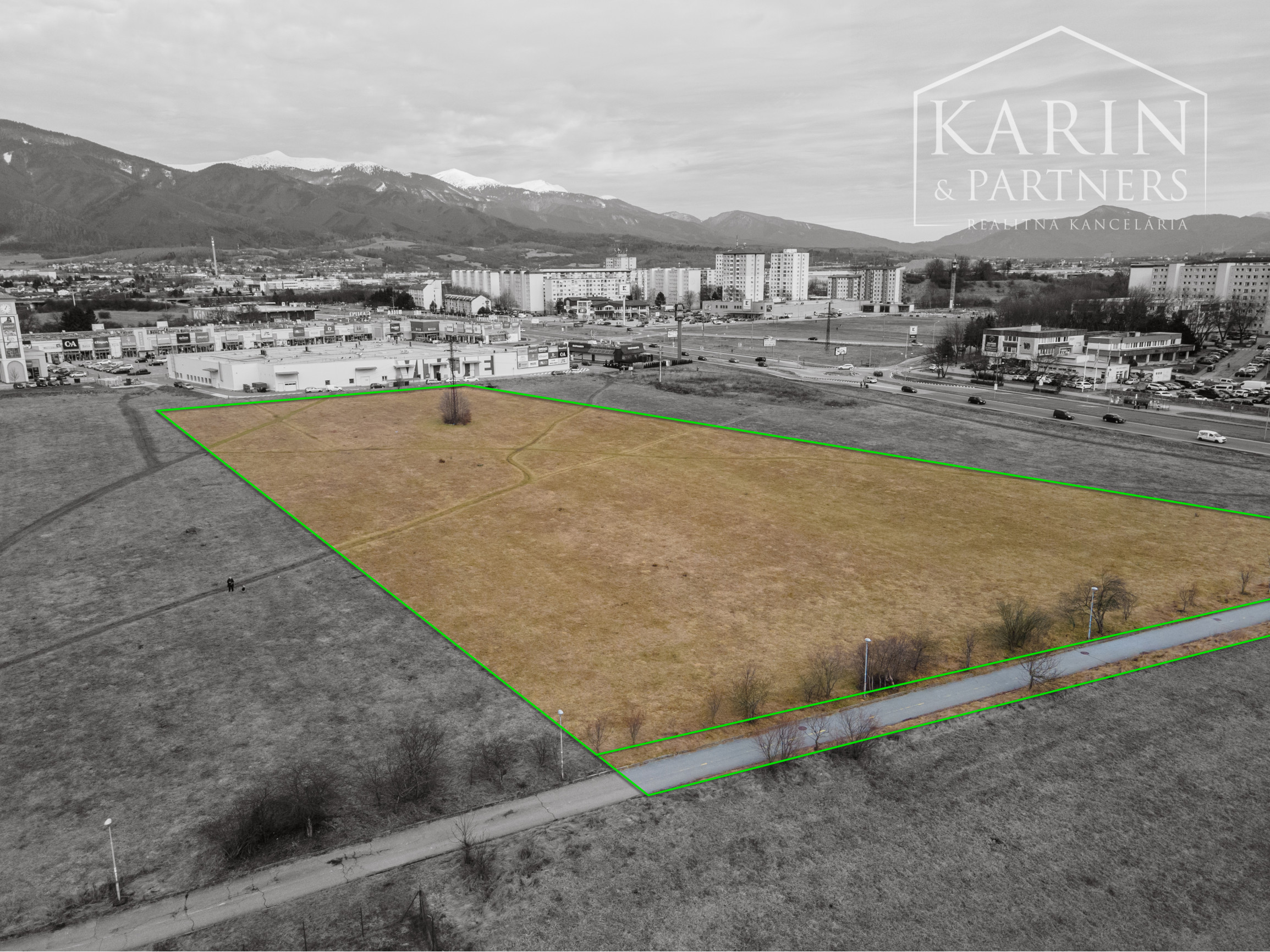 NA PREDAJ INVESTIČNÝ POZEMOK V MARTINE