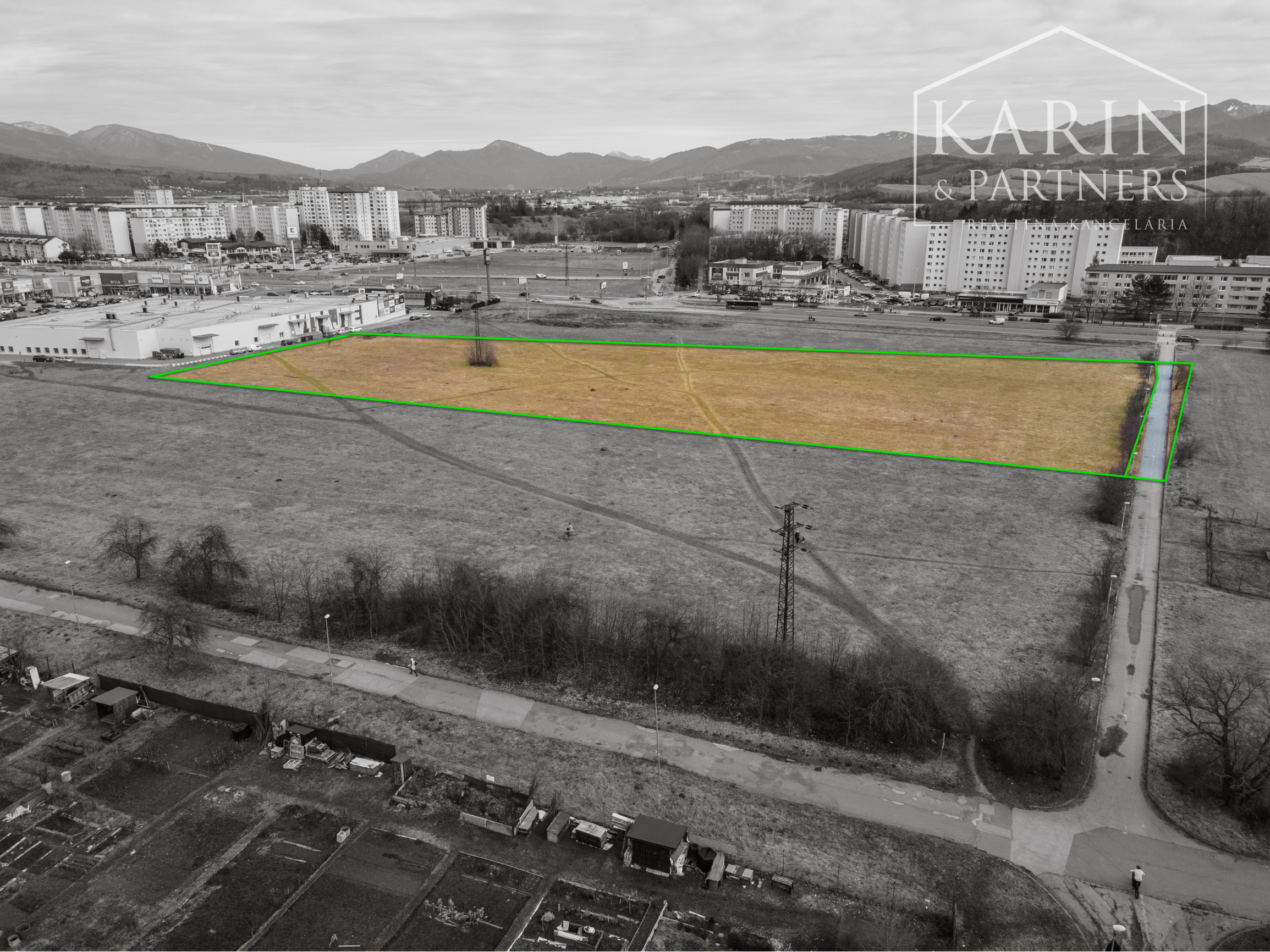 NA PREDAJ INVESTIČNÝ POZEMOK V MARTINE