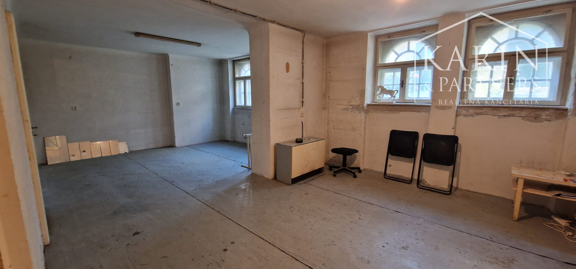 Štýlový  3 izbový priestor na bývanie alebo podnikanie na lukratívnej adrese Bratislavy – Palisády, Godrova ul.