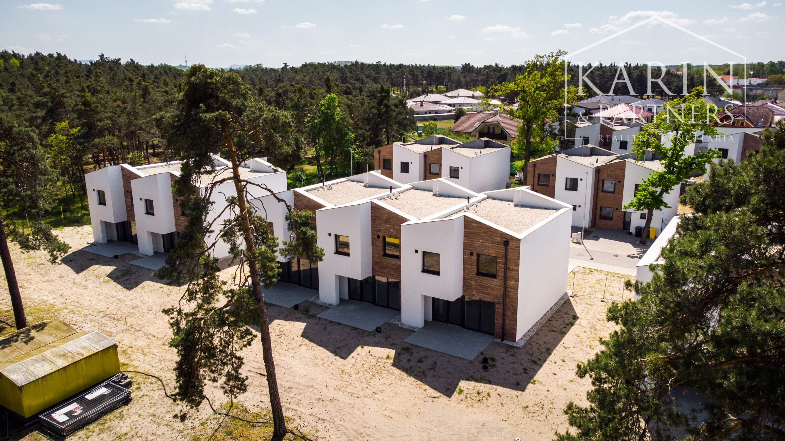 POD LESÍKOM - 5-izbové rodinné domy na krok od prírody