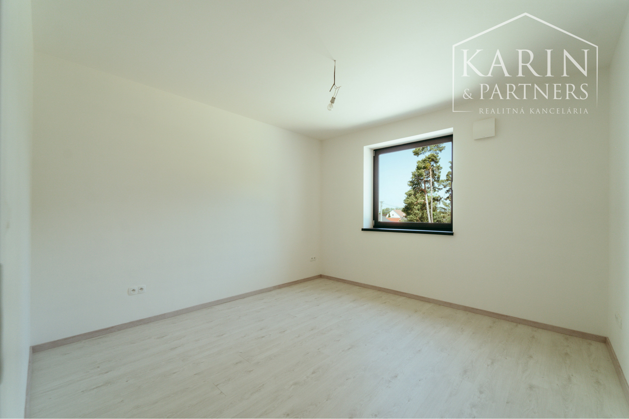 POD LESÍKOM - 5-izbové rodinné domy na krok od prírody