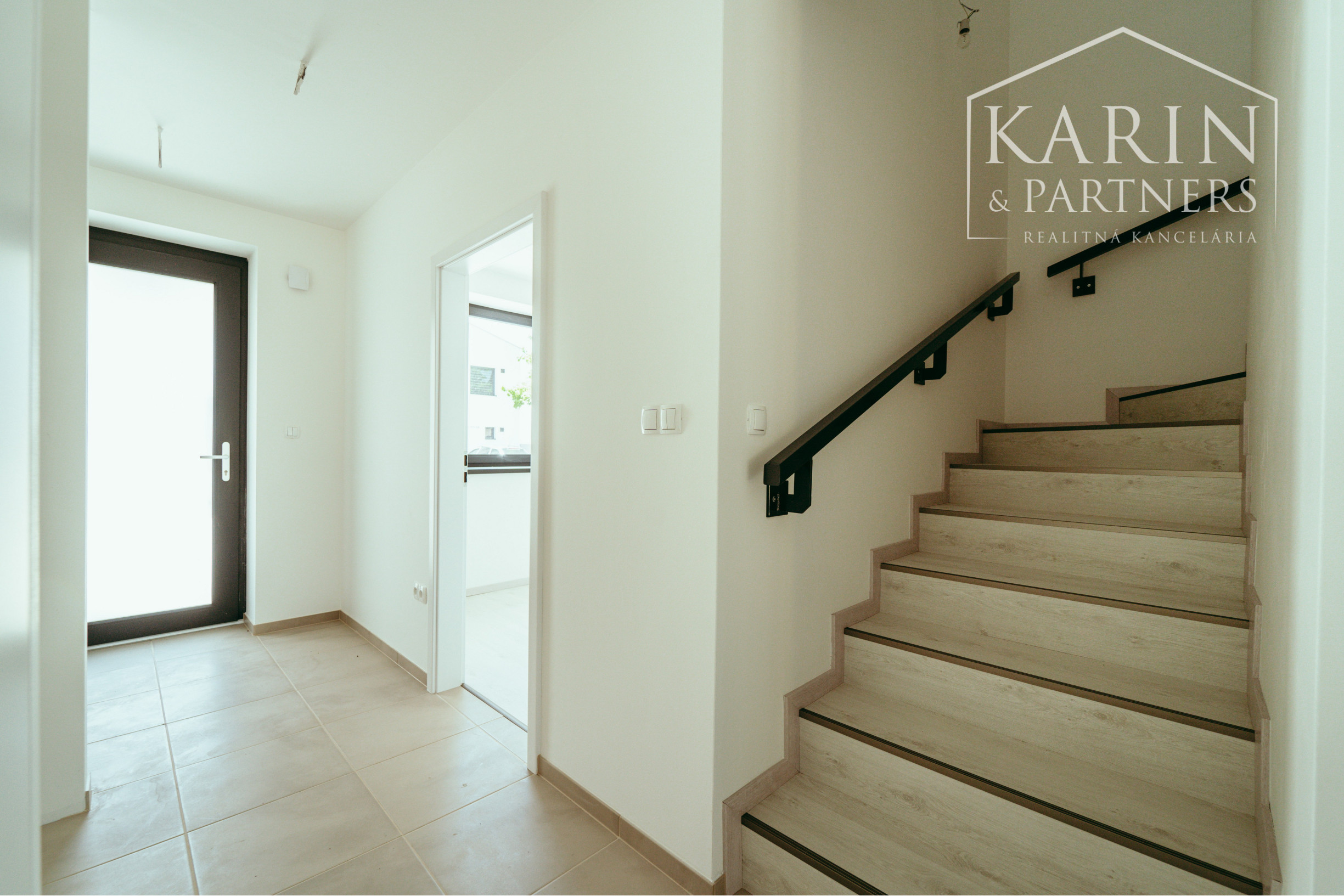 POD LESÍKOM - 5-izbové rodinné domy na krok od prírody