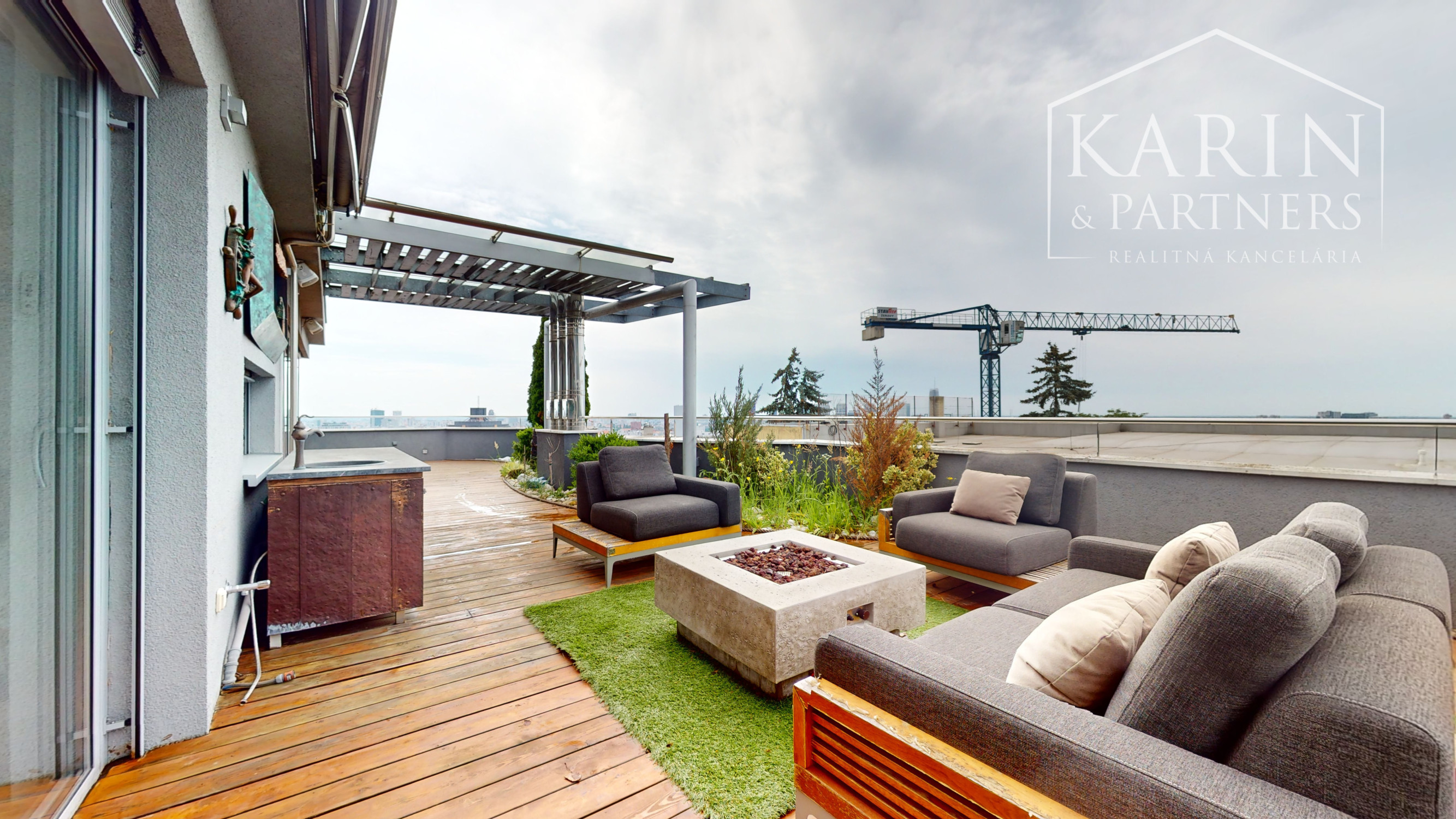 5 izbový  byt pod Slavínom