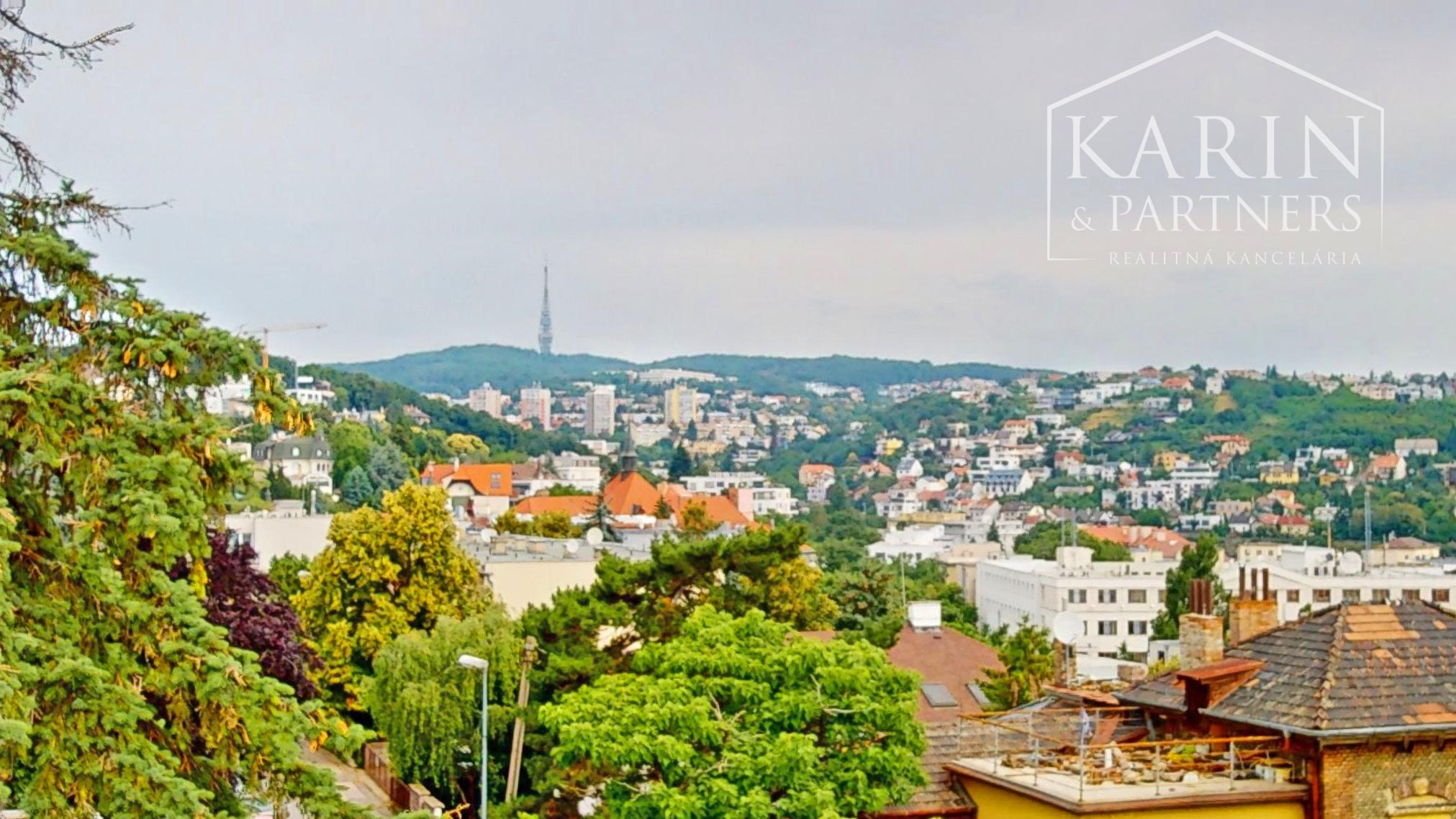 5 izbový  byt pod Slavínom