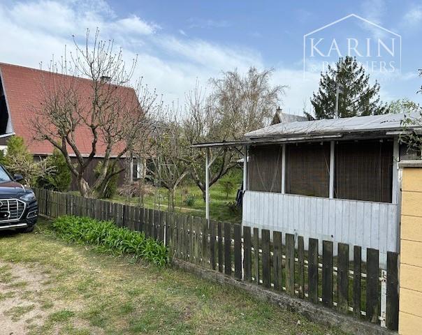 PREDANÝ  - NA PREDAJ: ZÁHRADA S CHATKOU PRI LESE, 412 M2, LOZORNO