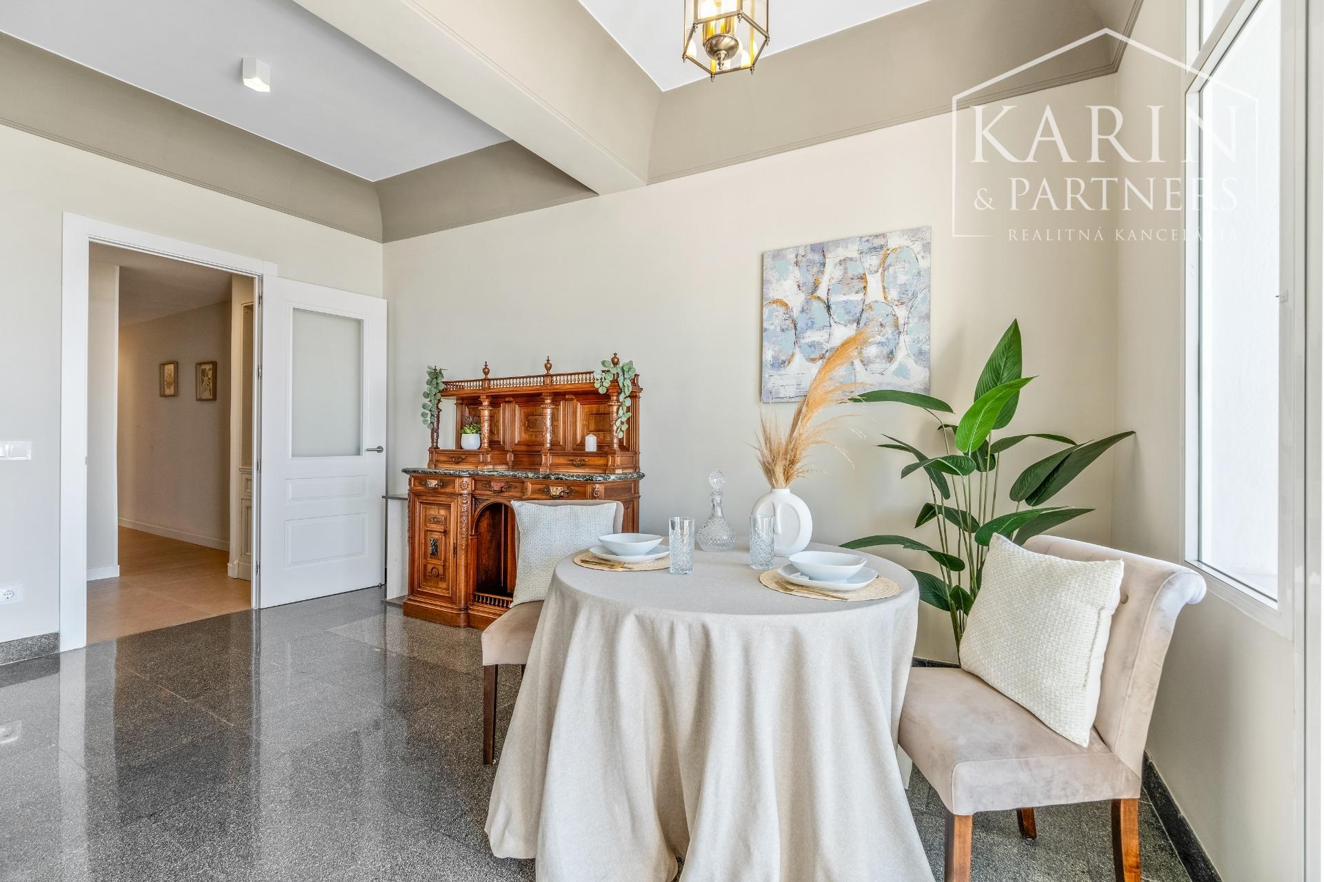 Exkluzívny 4-spálňový APARTMÁN na pobreží