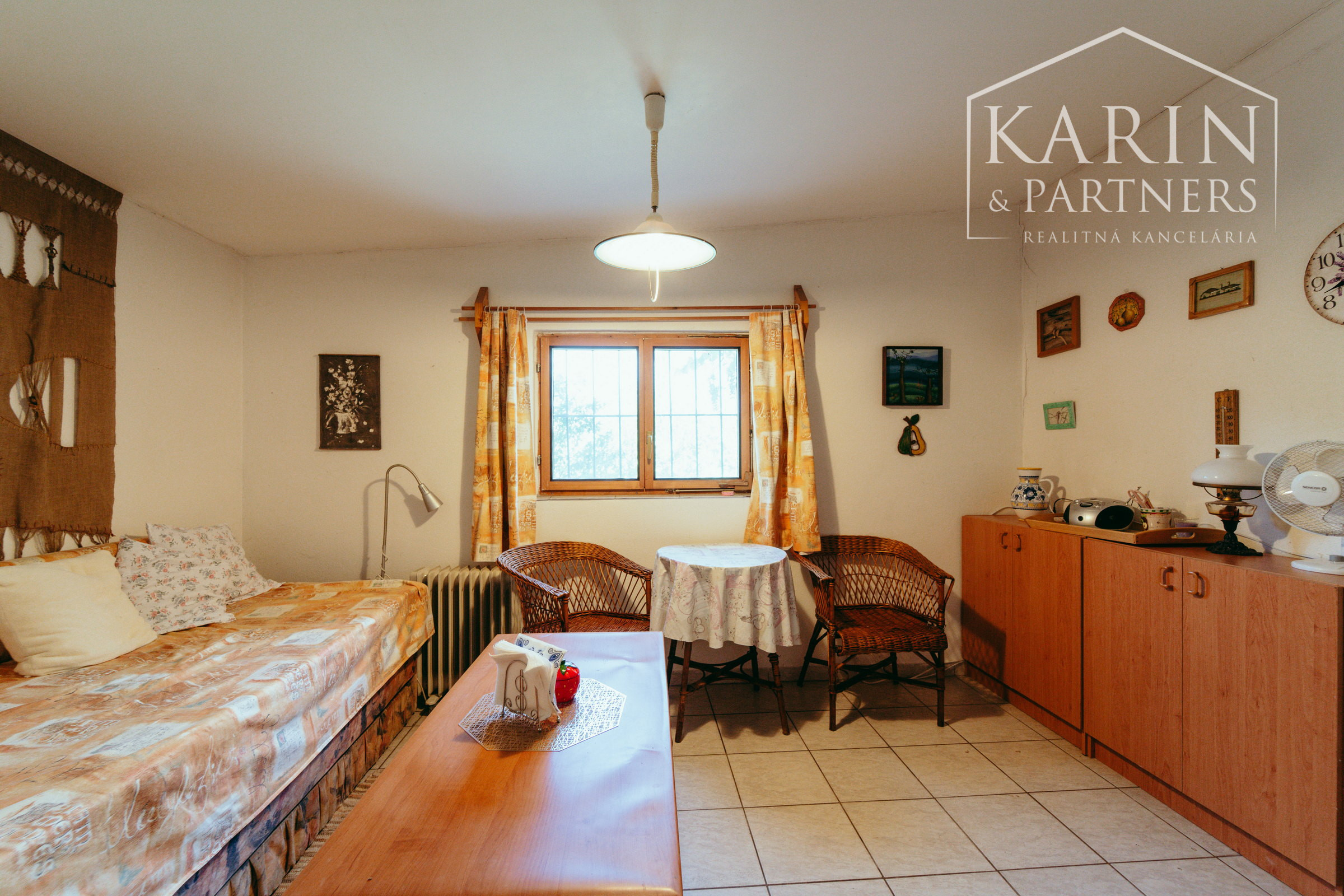 Chata pri Lábskom jazere neďaleko Bratislavy s možnosťou celoročného využitia