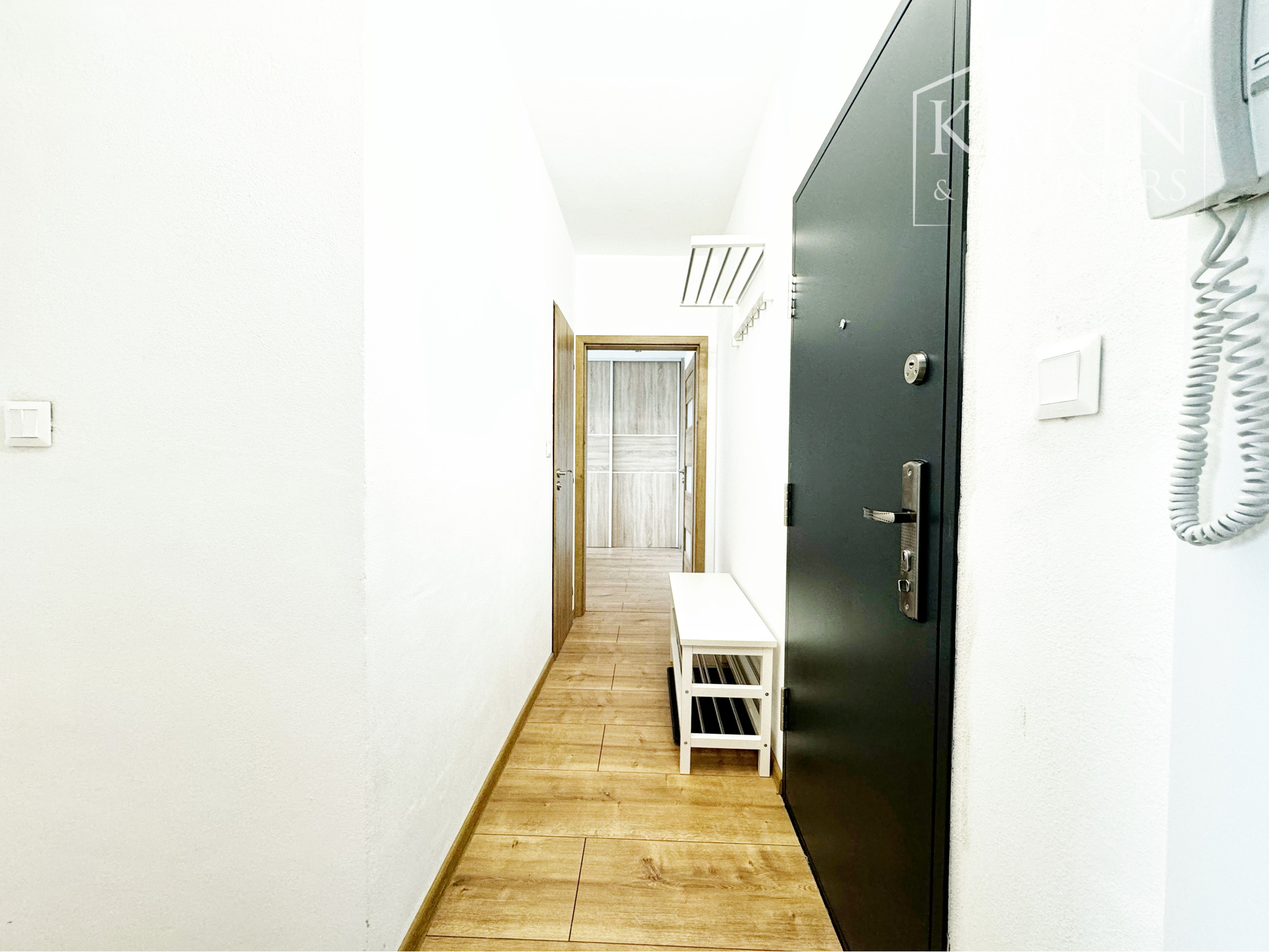 Krásne zrekonštruovaný 2-izbový byt, Skalica - Záhradná