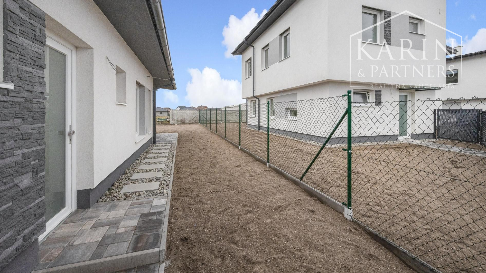 Predaj -  Rodinné domy  v modernom rezidenčnom projekte v obci Láb – okr. Malacky