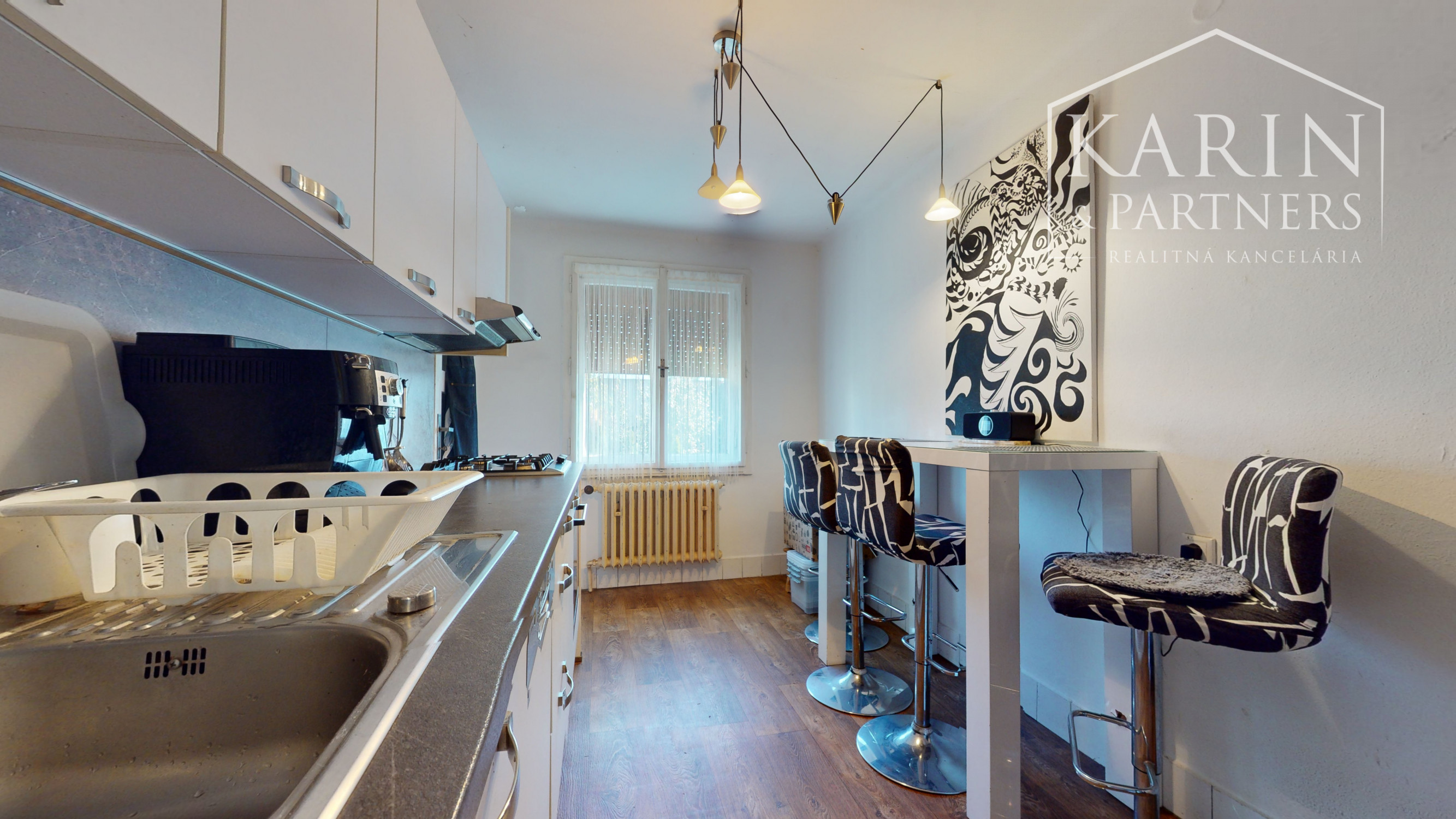 REZERVOVANÝ - Rodinný dom na lukratívnom mieste v Bratislave -  Koliba, Jeséniova ulica.