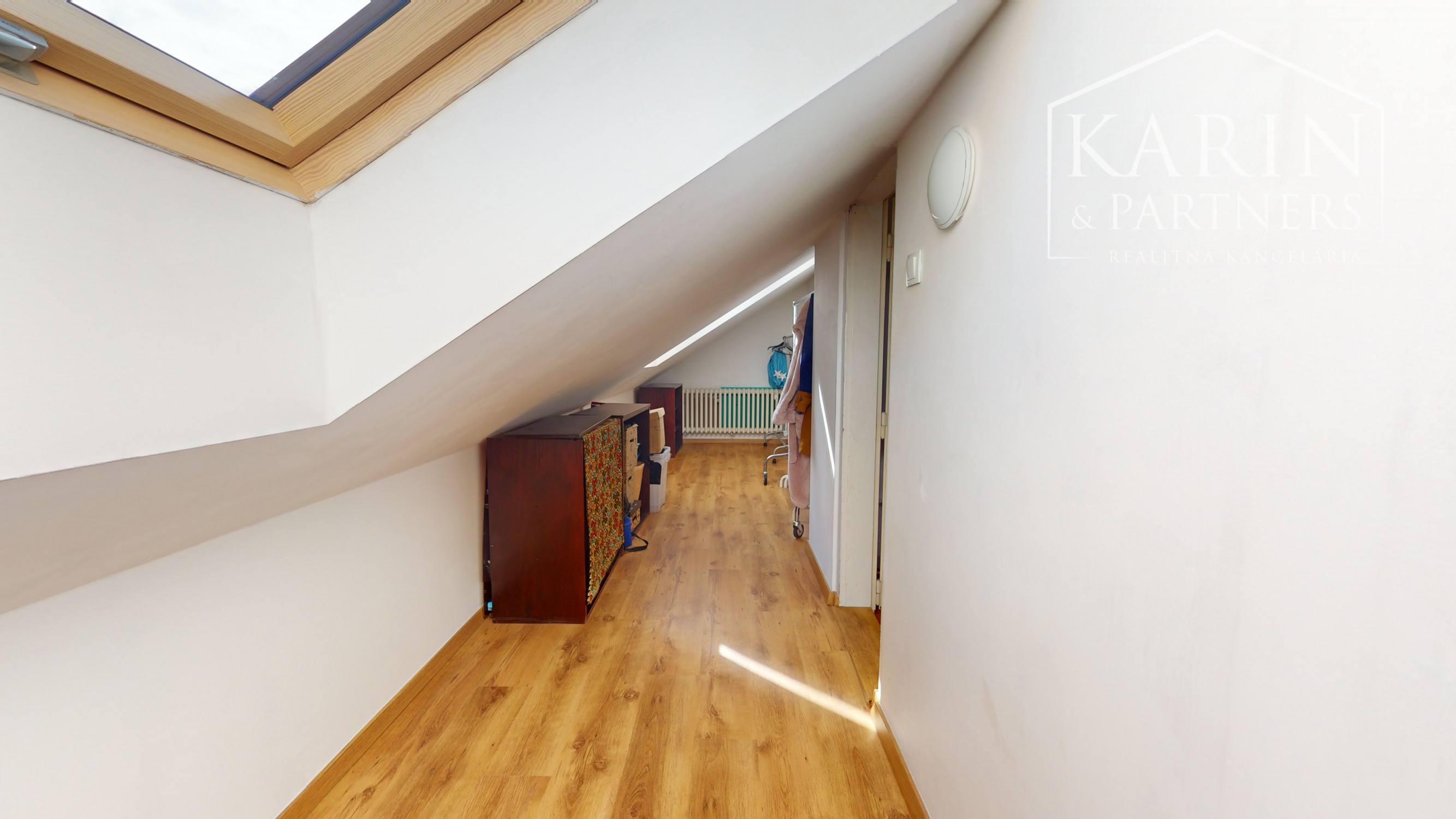 REZERVOVANÝ - Rodinný dom na lukratívnom mieste v Bratislave -  Koliba, Jeséniova ulica.