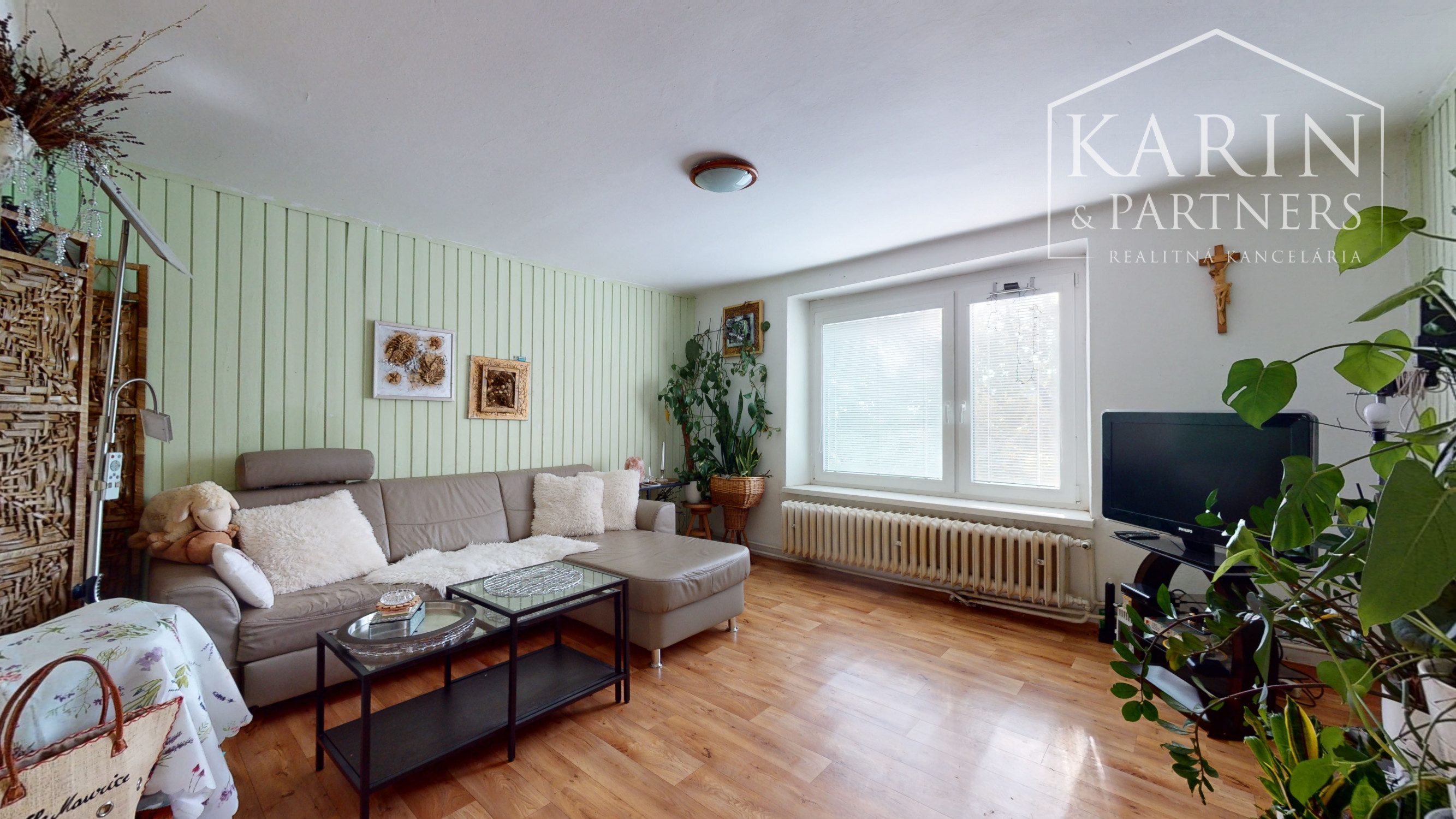 REZERVOVANÝ - Rodinný dom na lukratívnom mieste v Bratislave -  Koliba, Jeséniova ulica.