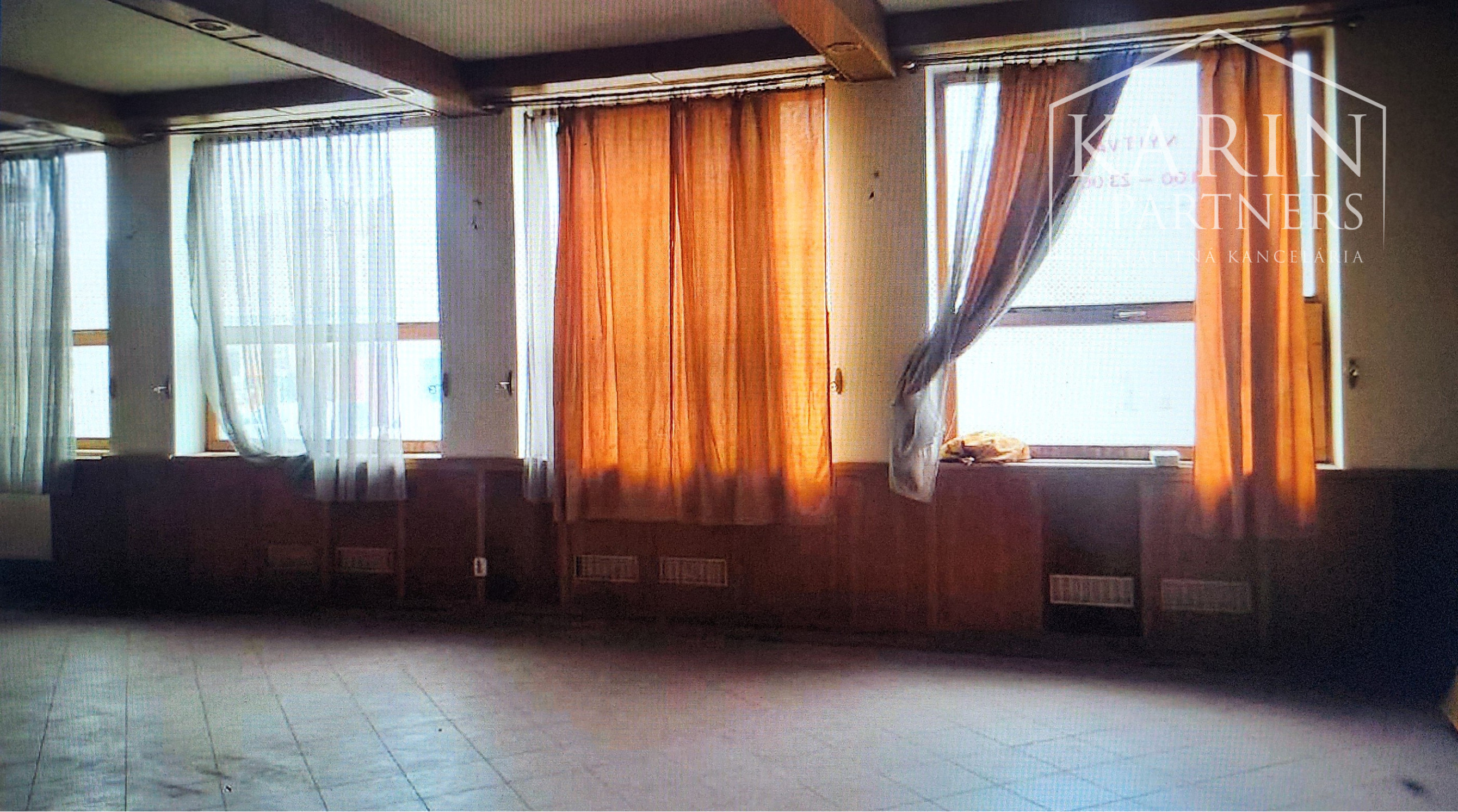 Predaj -  Komerčný objekt  v Mosonmagyaróvár – Maďarsko