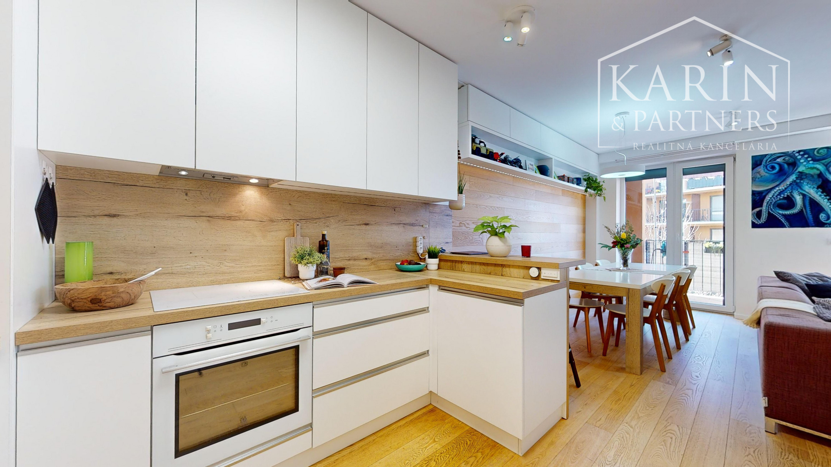 REZERVOVANÝ KOMPLETNE ZARIADENÝ ŠTVORIZBOVÝ BYT S BALKÓNOM V PETRŽALKE - SLNEČNICE