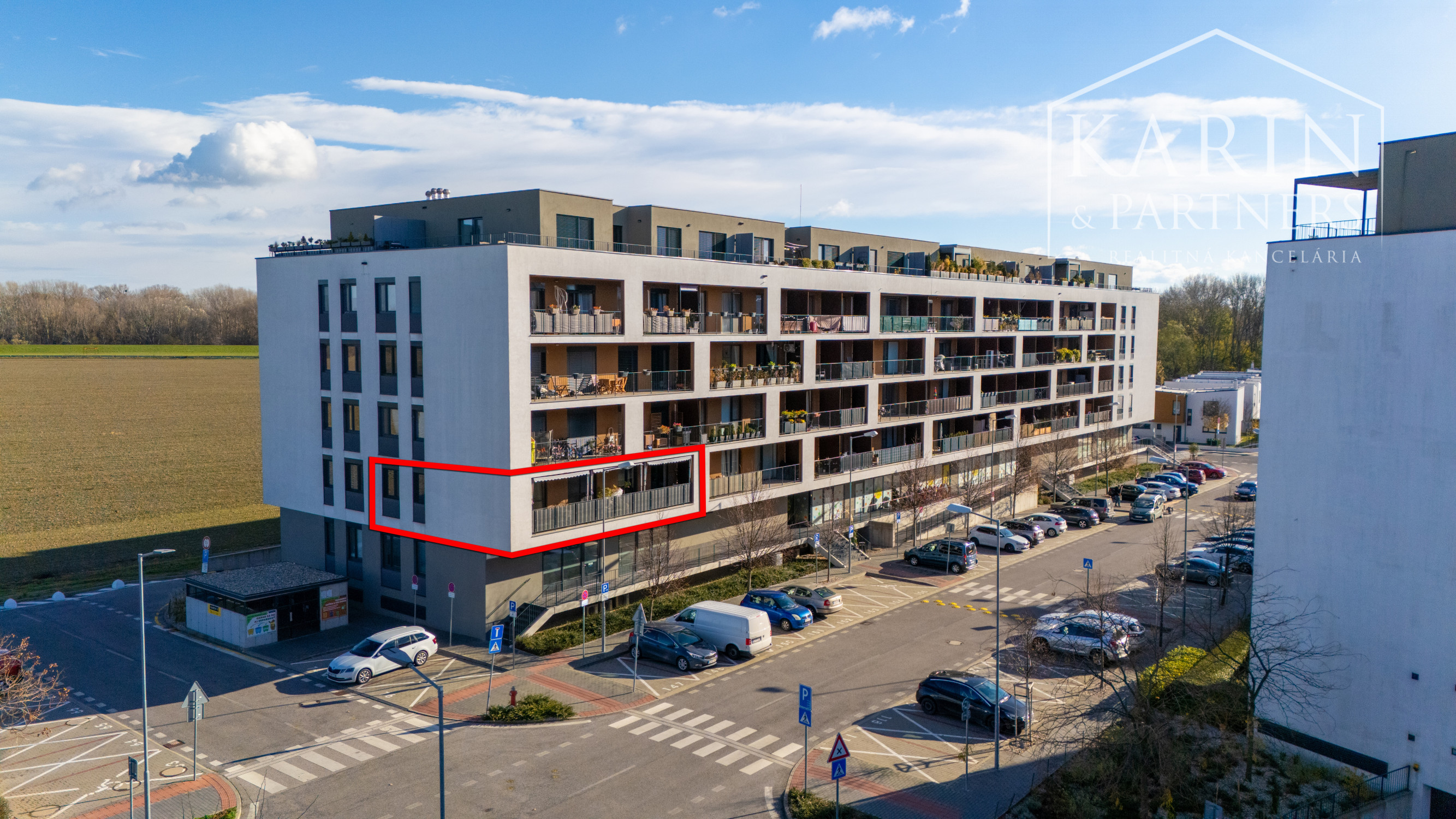 REZERVOVANÝ KOMPLETNE ZARIADENÝ ŠTVORIZBOVÝ BYT S BALKÓNOM V PETRŽALKE - SLNEČNICE