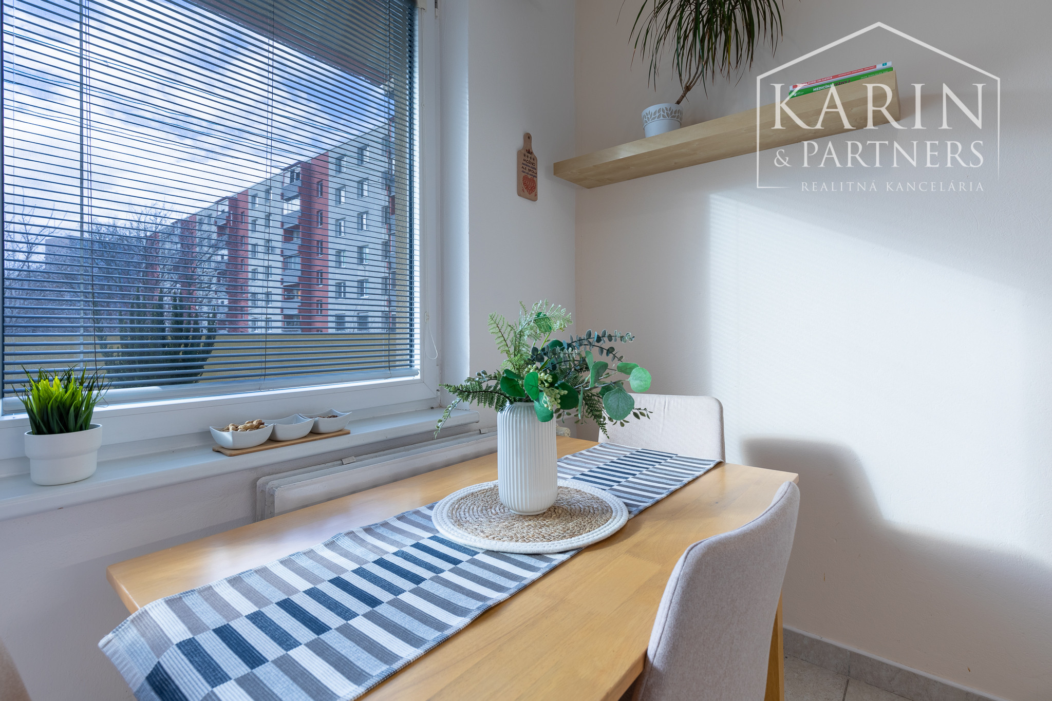 Priestranný 2-izbový byt v obľúbenej lokalite Nitra - Klokočina, PREDANÝ