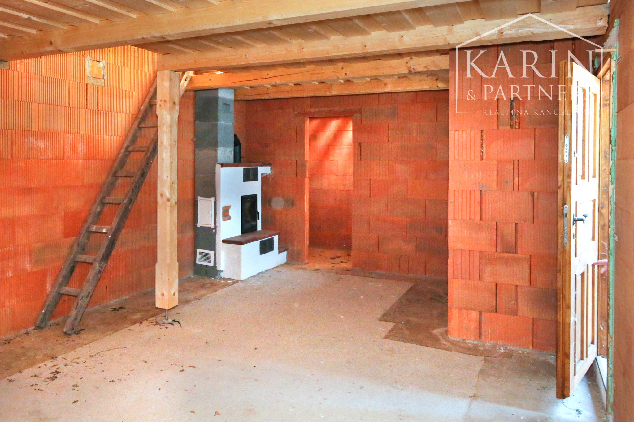 Dva apartmánové domy so záhradou a altánkom v historickom centre Banskej Štiavnice