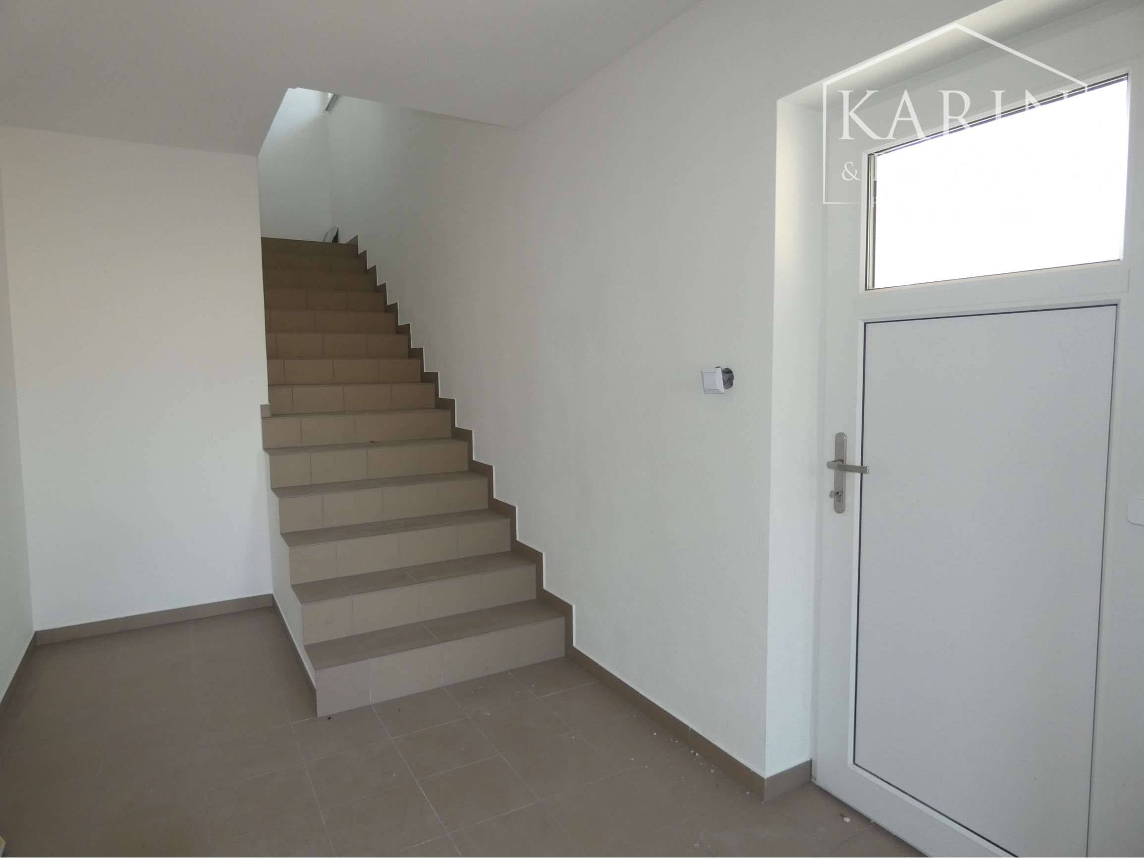 Prenájom 2-izbový byt 61m2  novostavba v centre Holíča - ul. Hviezdoslavova