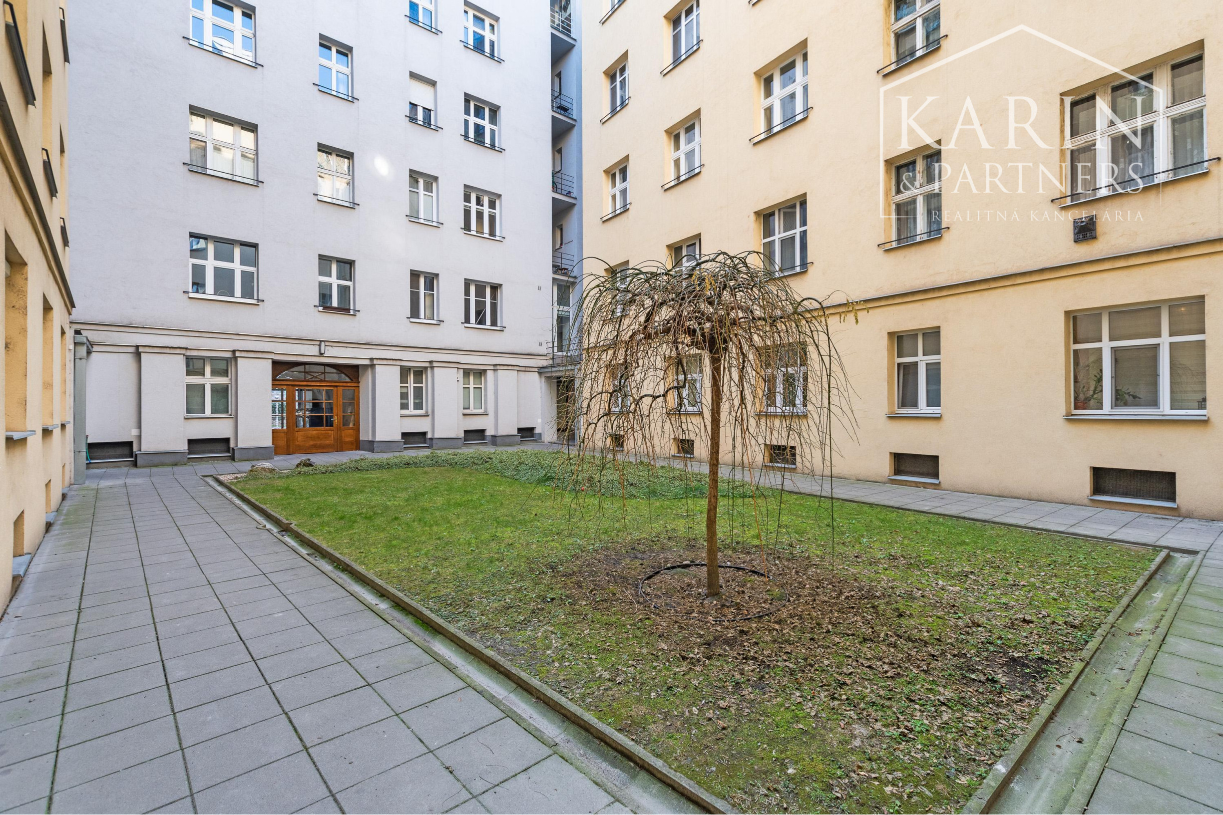 Predaj staromestský 4,5 izbový byt pri Eurovea.