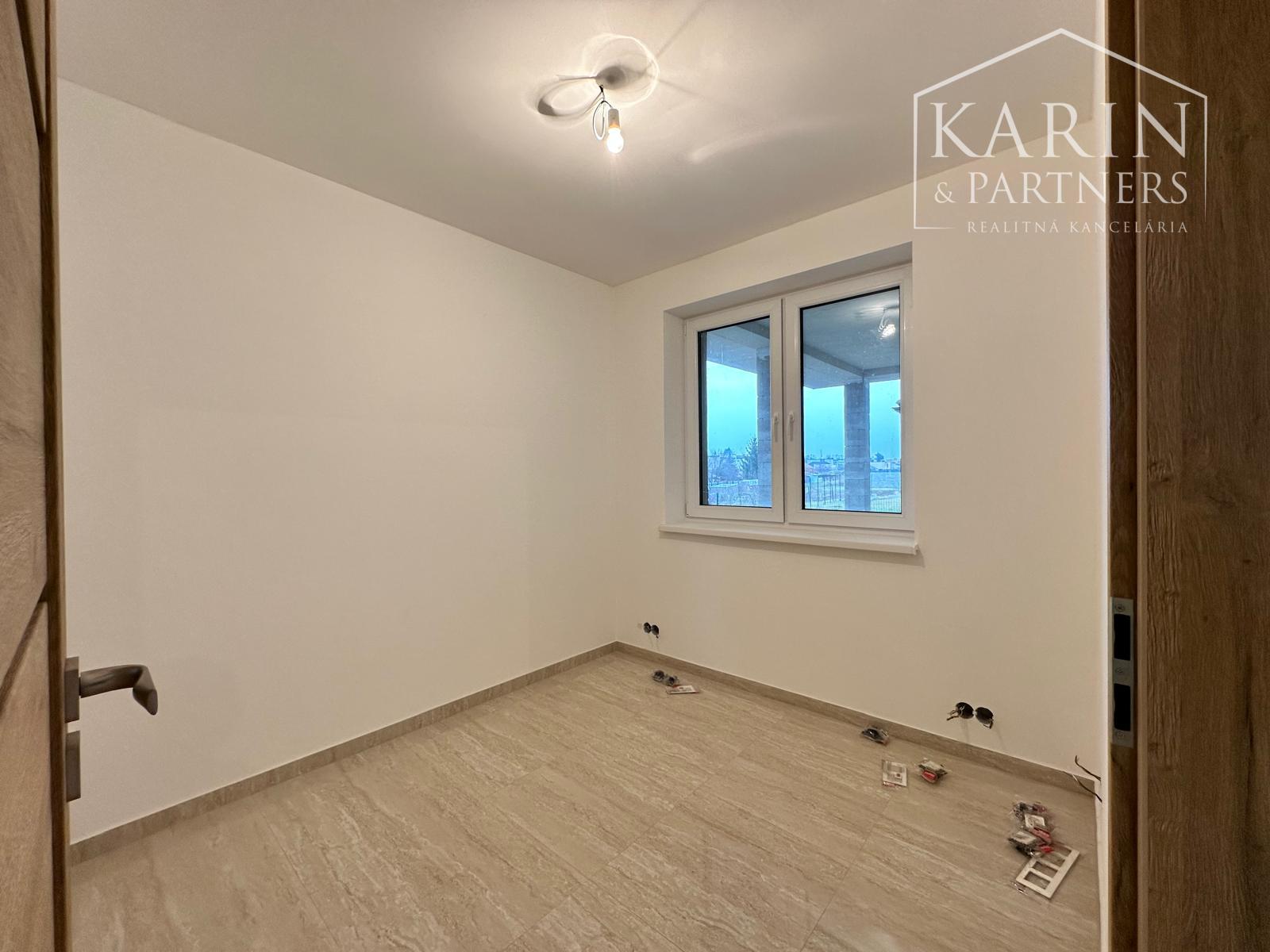 Novostavba 4 izbového rodinného domu na PREDAJ – Golianovo PREDANÝ