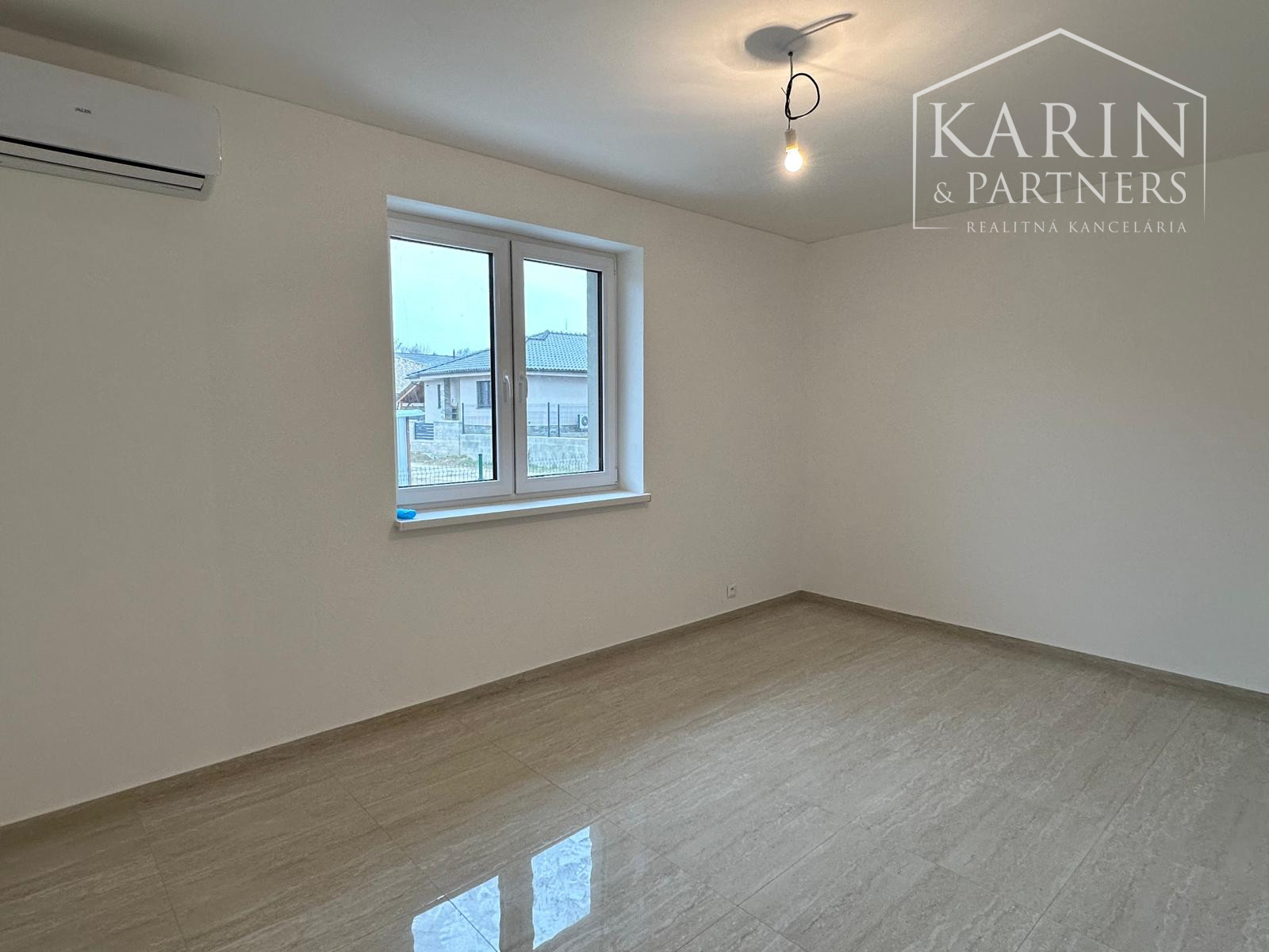 Novostavba 4 izbového rodinného domu na PREDAJ – Golianovo PREDANÝ