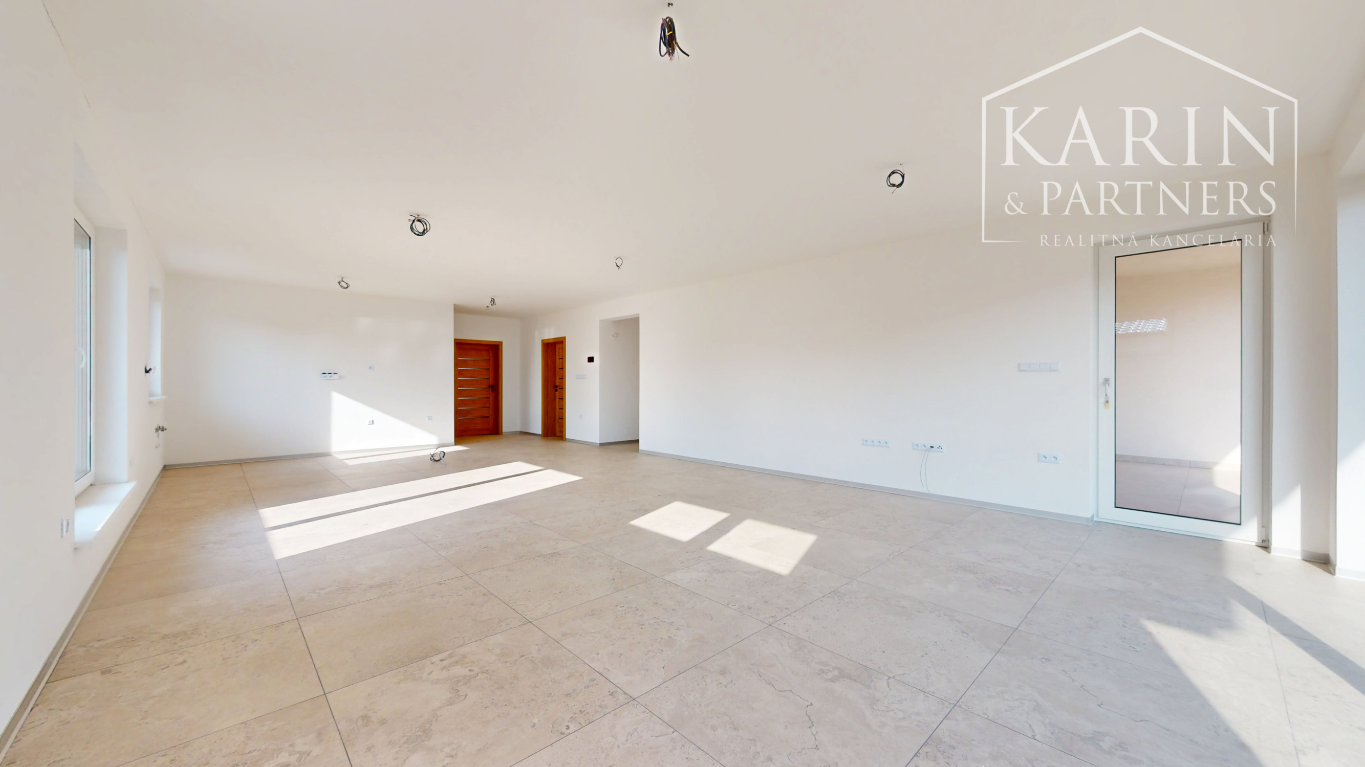 Na predaj novostavba 4 - izbový rodinný dom s dvoj garážou, Holíč.