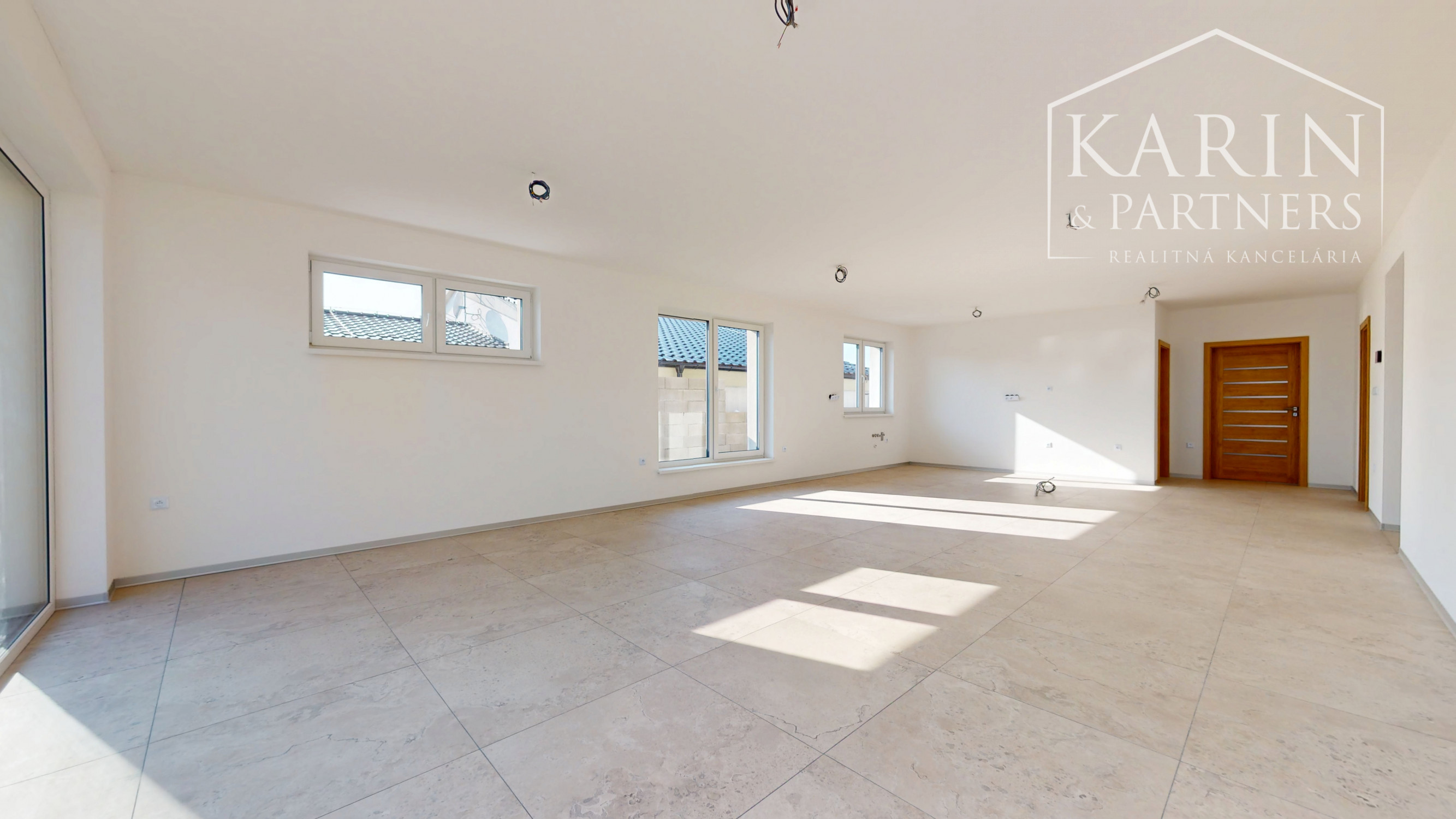 Na predaj novostavba 4 - izbový rodinný dom s dvoj garážou, Holíč.