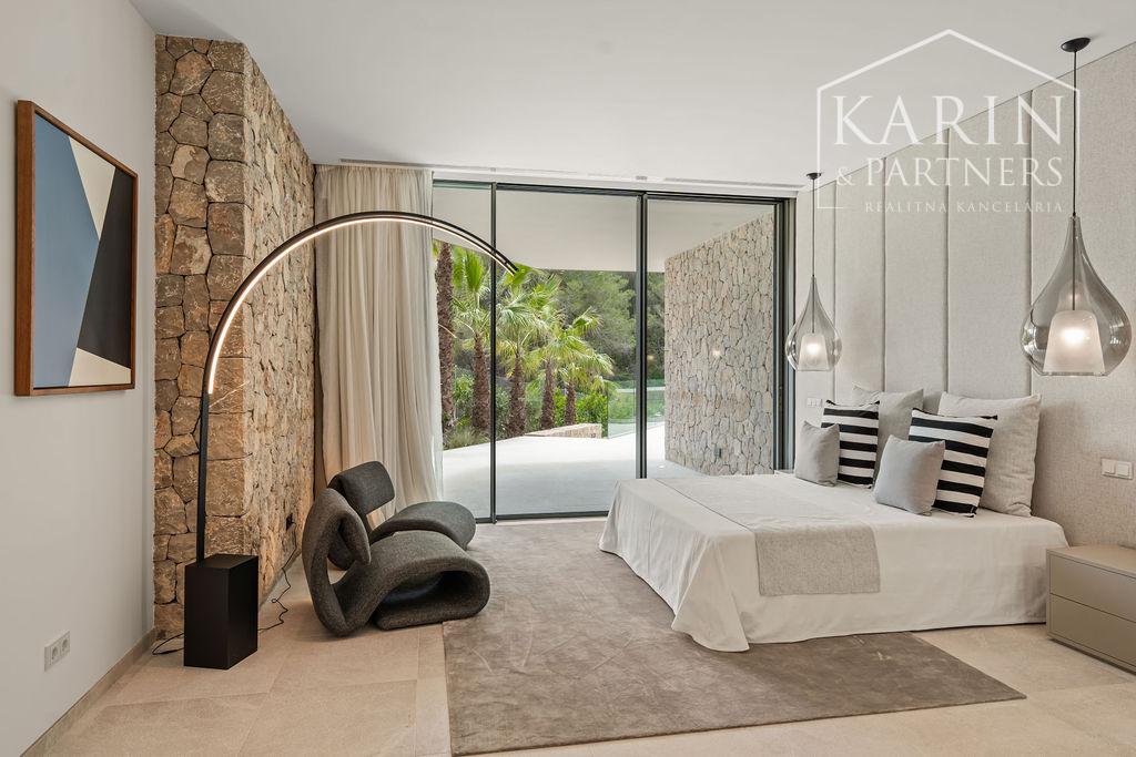 REZERVOVANA - LUXUSNÁ VILA NA MALORKE - KRÁSNY POZEMOK - BAZÉN - NOVOSTAVBA - LUKRATÍVNE MIESTO V PALME - ŠPANIELSKO - CENA: V RK