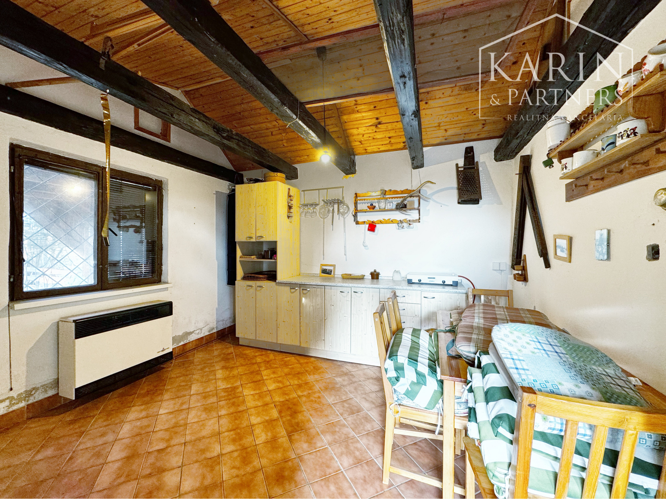 ZĽAVA Záhradná chata s kúrením, elektrinou a studňou, Holíč - Kamenica