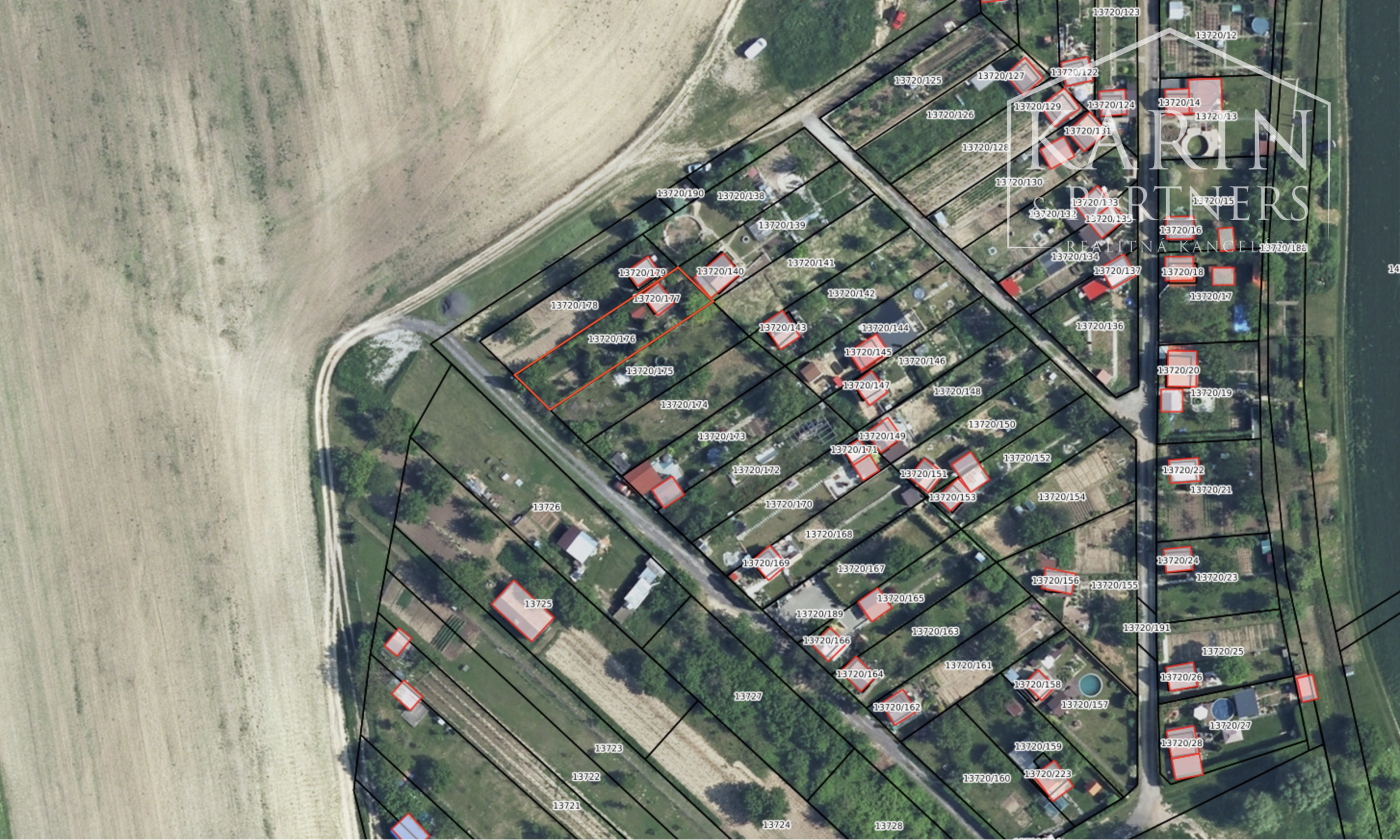 ZĽAVA Záhradná chata s kúrením, elektrinou a studňou, Holíč - Kamenica