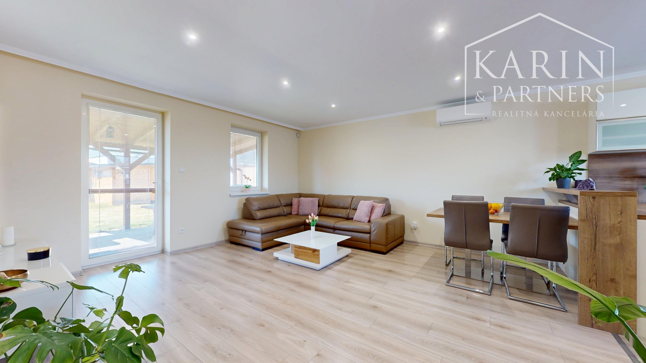 3 IZBOVÝ RODINNÝ DOM  V OBCI HRUBÁ BORŠA NA PREDAJ