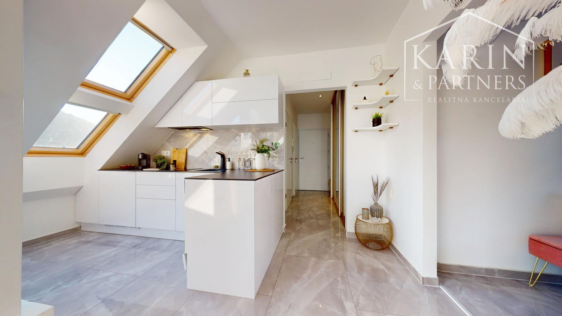 3i byt pod hradom Hainburg | terasa s výhľadom | parking