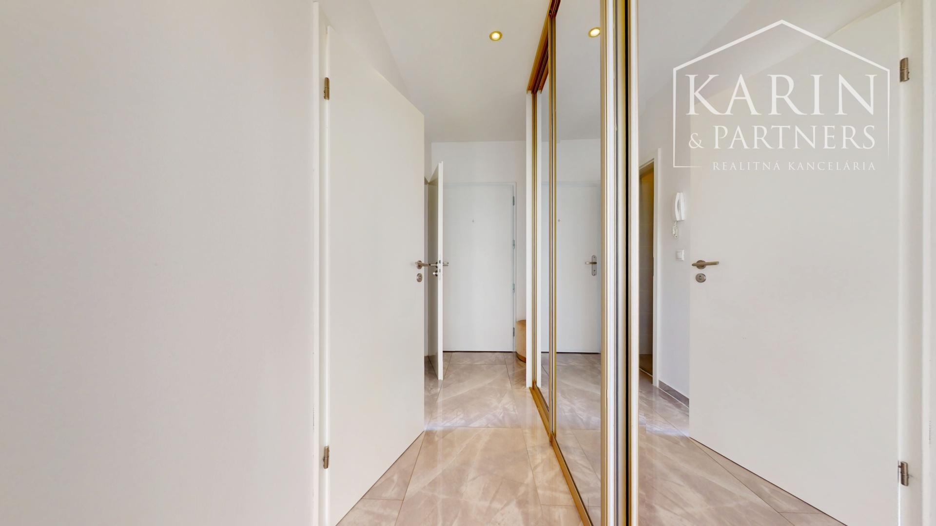 3i byt pod hradom Hainburg | terasa s výhľadom | parking