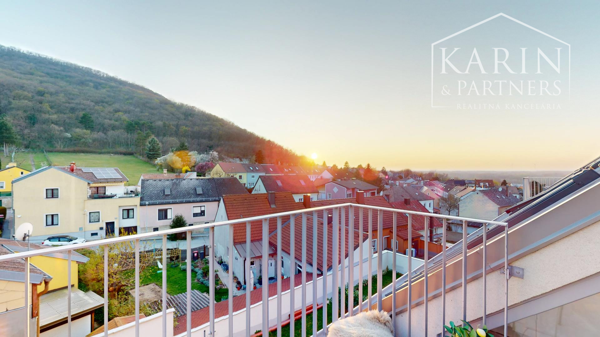 3i byt pod hradom Hainburg | terasa s výhľadom | parking