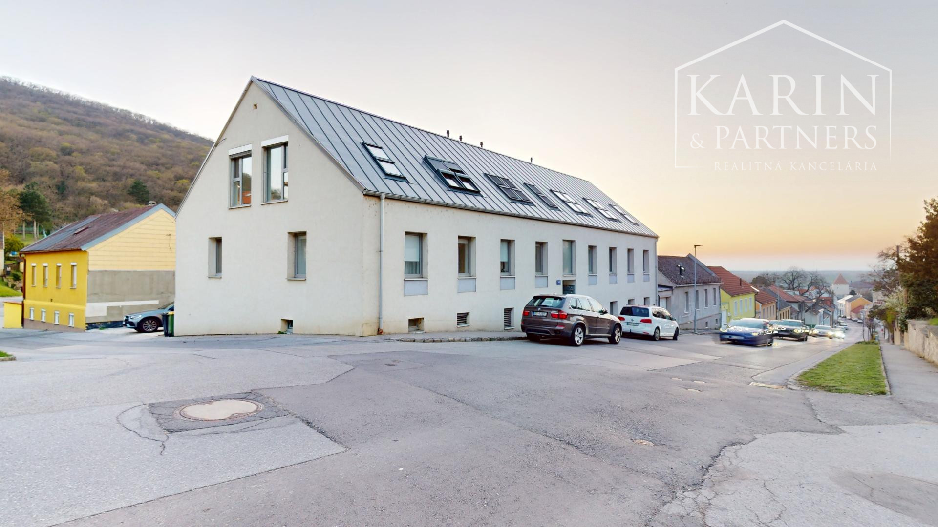 3i byt pod hradom Hainburg | terasa s výhľadom | parking