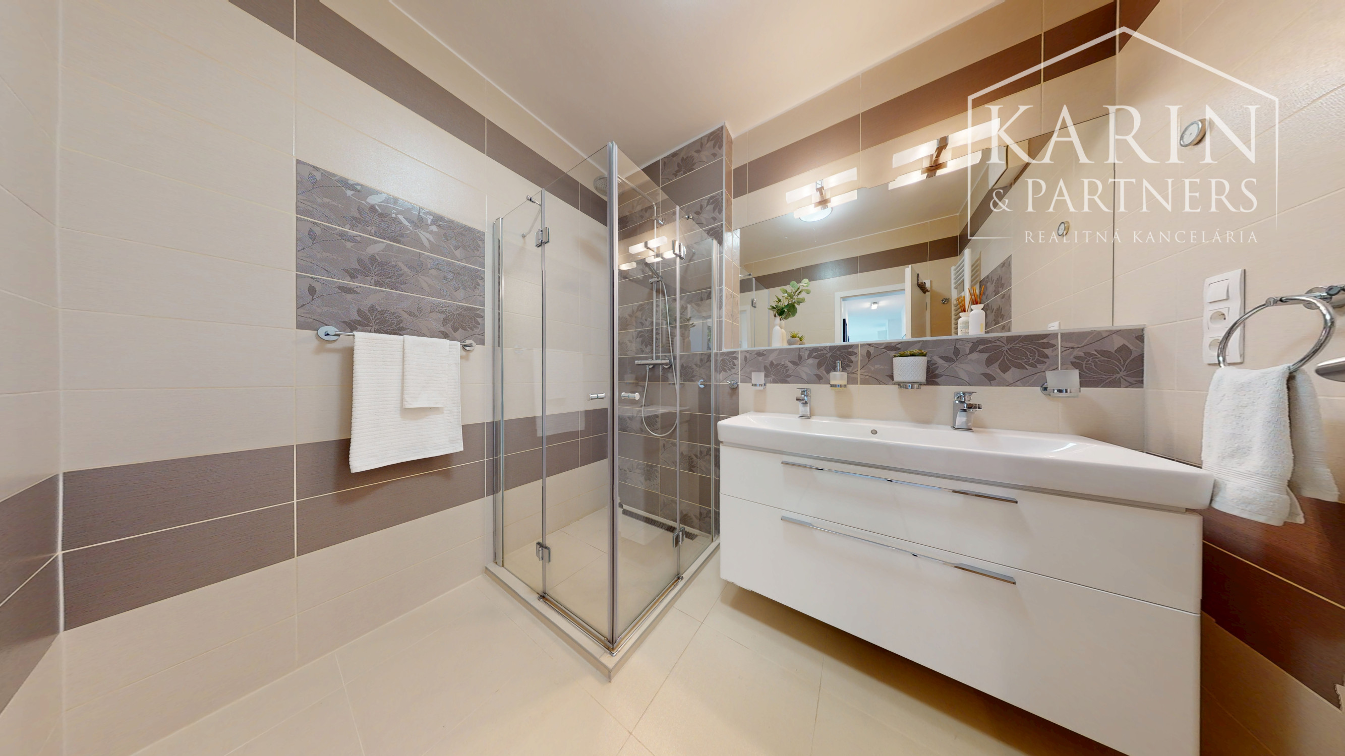 REZERVOVANÉ 3I BYT NA NAJVYŠŠOM POSCHODÍ S LODŽIOU A PIVNICOU