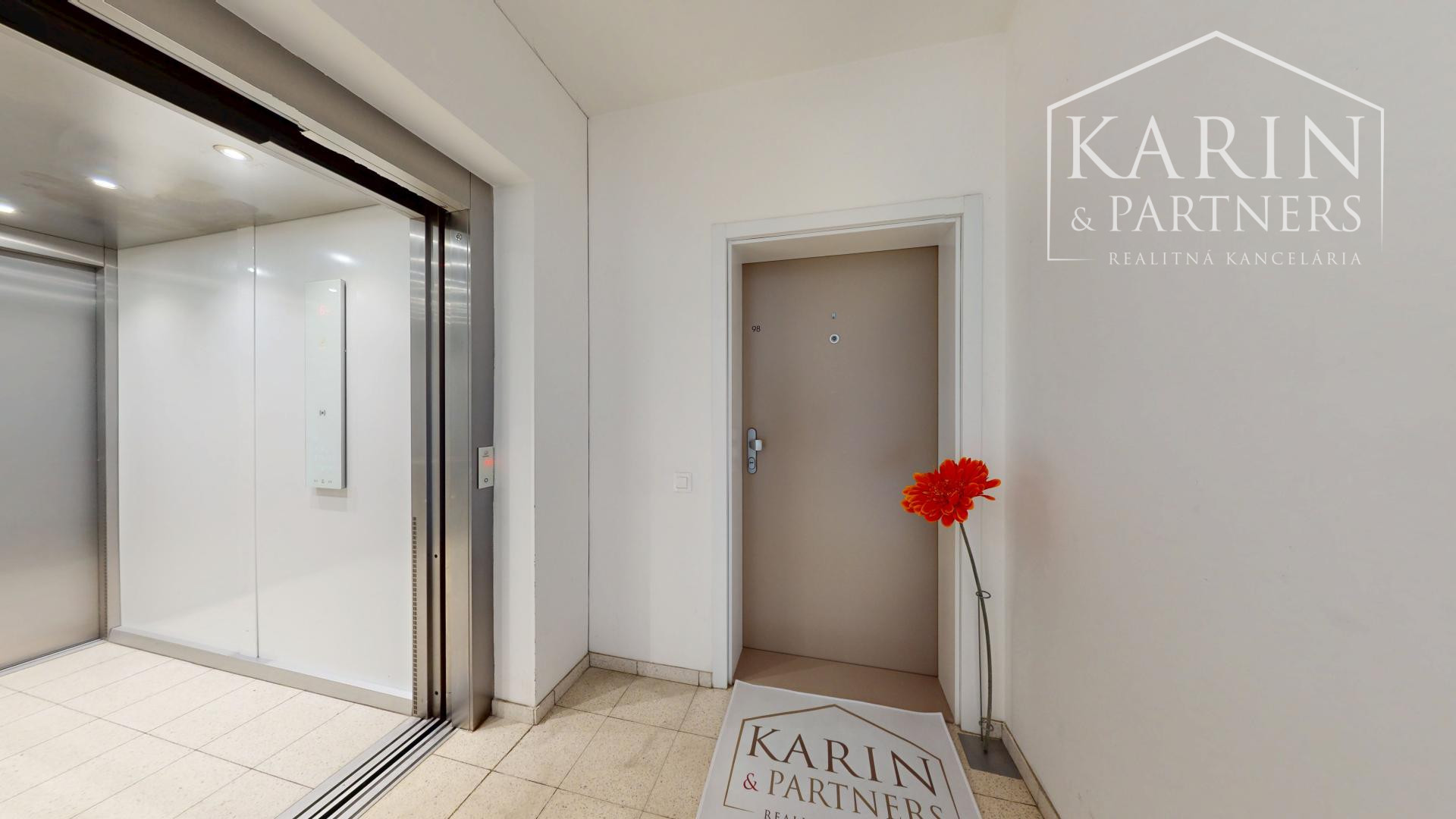 REZERVOVANÉ 3I BYT NA NAJVYŠŠOM POSCHODÍ S LODŽIOU A PIVNICOU