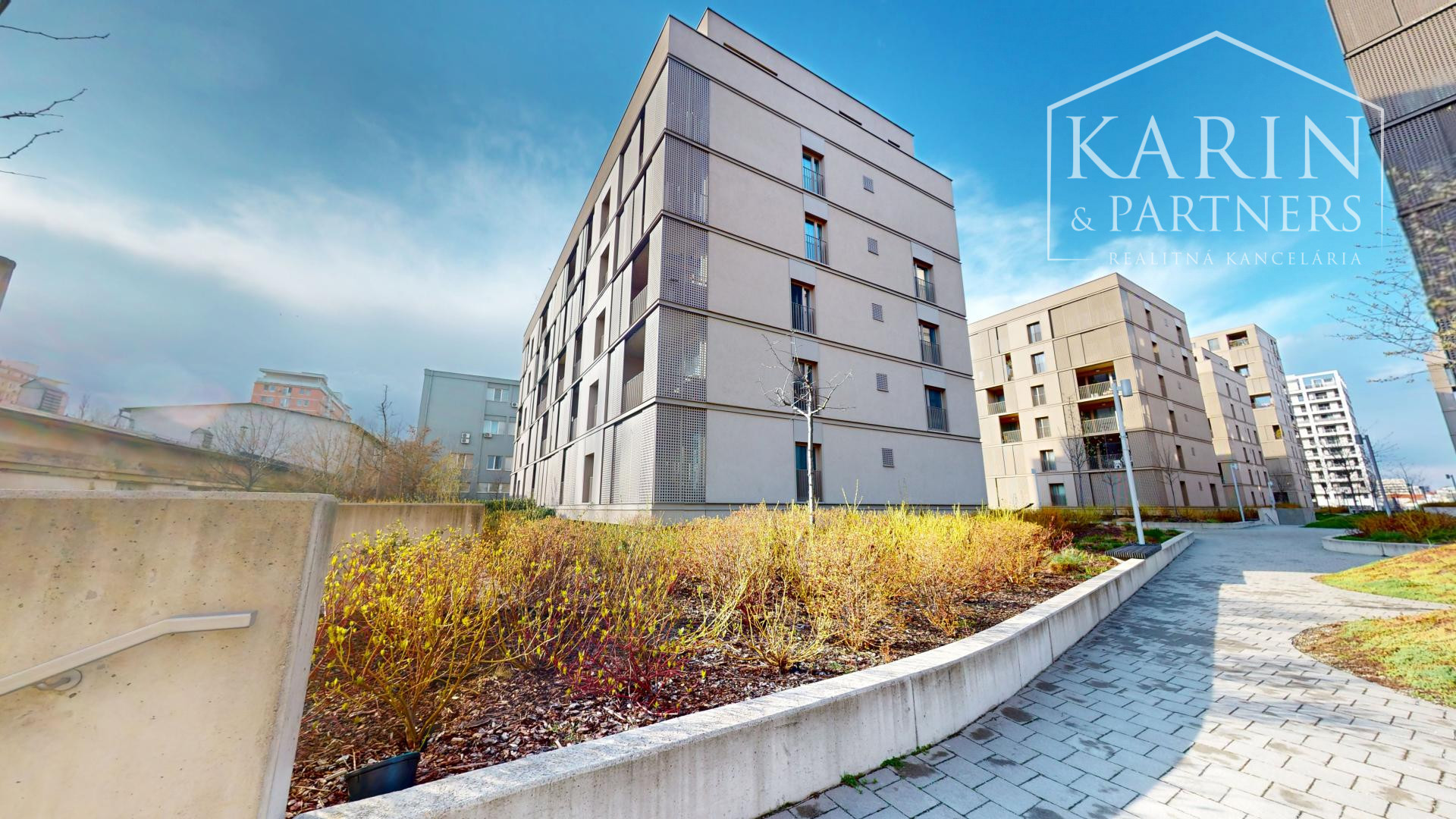 REZERVOVANÉ 3I BYT NA NAJVYŠŠOM POSCHODÍ S LODŽIOU A PIVNICOU