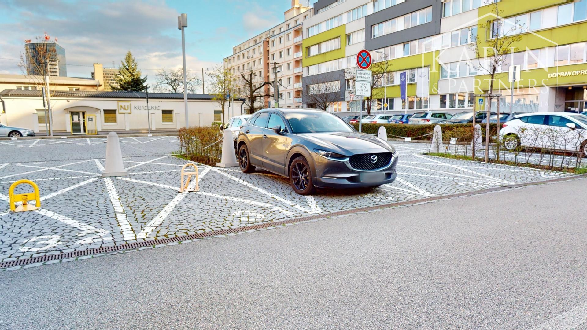 REZERVOVANÉ 3I BYT NA NAJVYŠŠOM POSCHODÍ S LODŽIOU A PIVNICOU