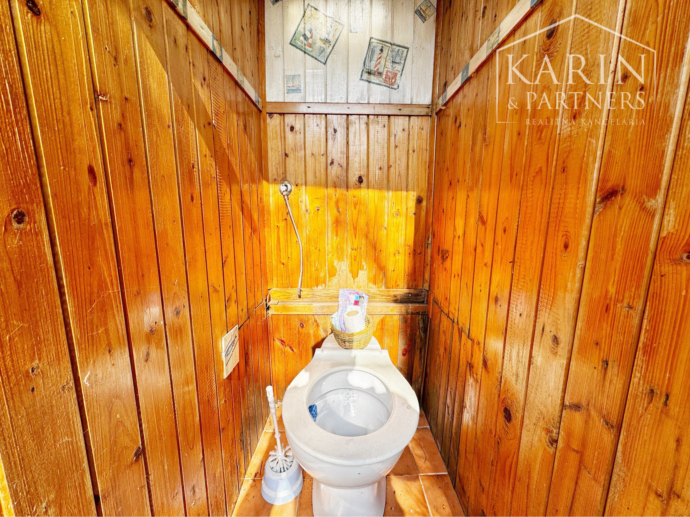 ZĽAVA Záhradná chata s kúrením, elektrinou a studňou, Holíč - Kamenica