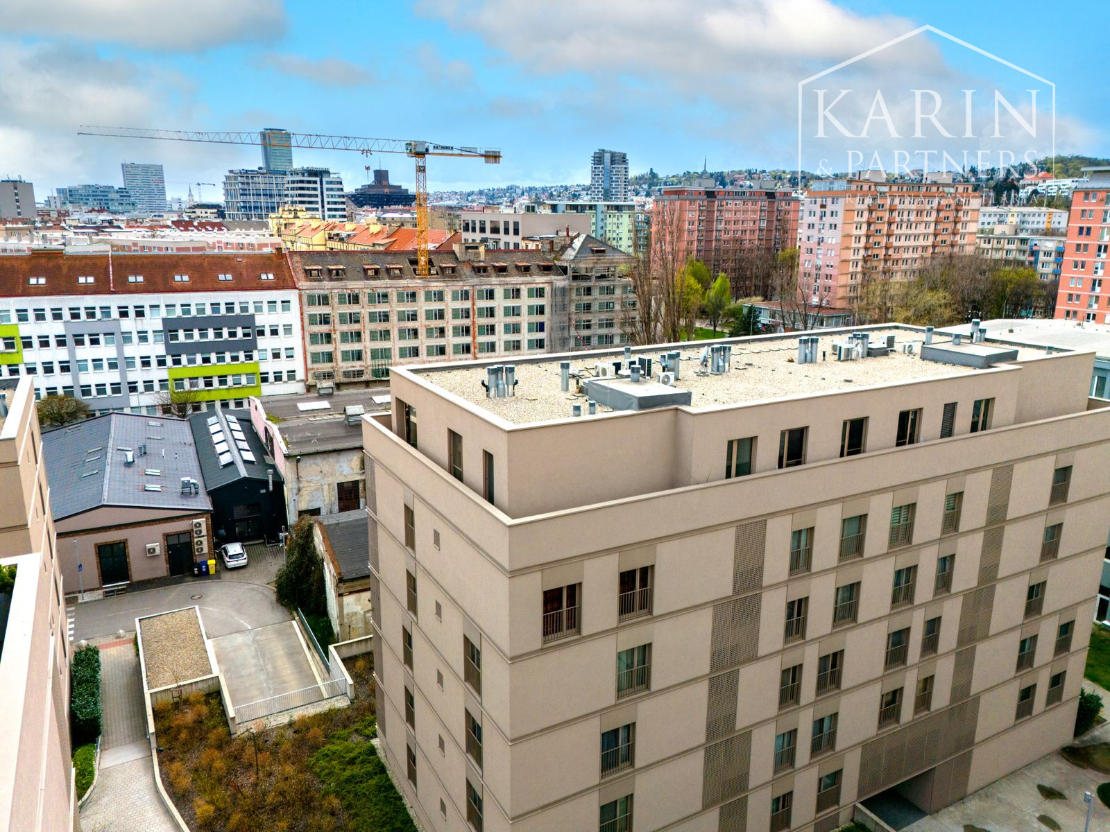 REZERVOVANÉ 3I BYT NA NAJVYŠŠOM POSCHODÍ S LODŽIOU A PIVNICOU