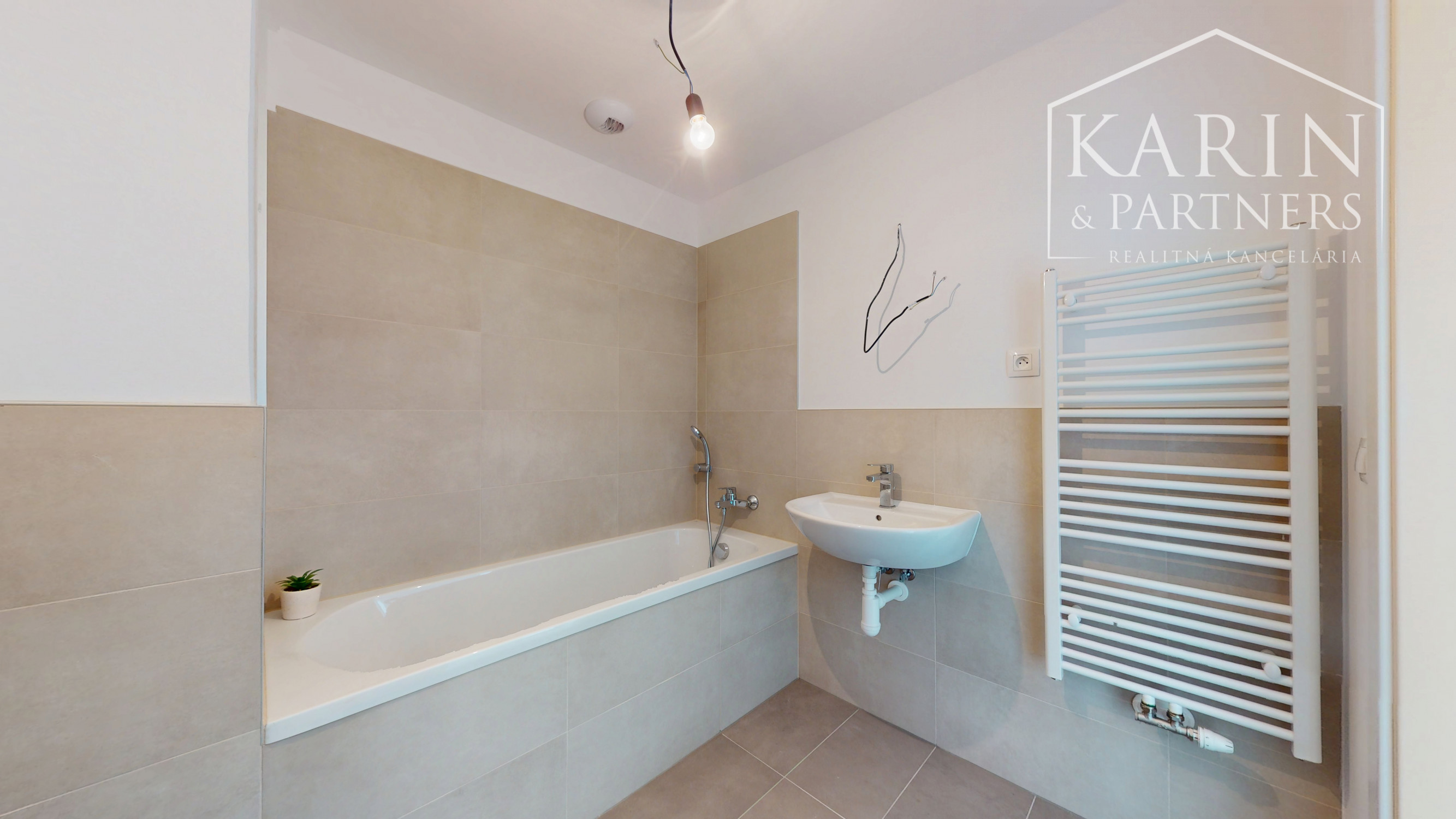 PREDANÉ - 2-IZBOVÝ BYT S BALKÓNOM, PIVNICOU A PARKINGOM NA PREDAJ - OVOCNÉ SADY - BRATISLAVA